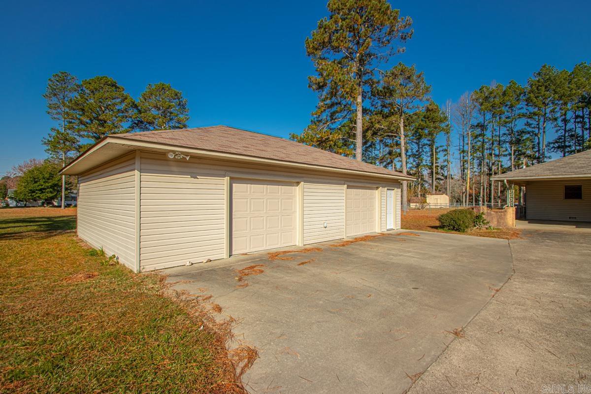 Metes & Bounds - Residential