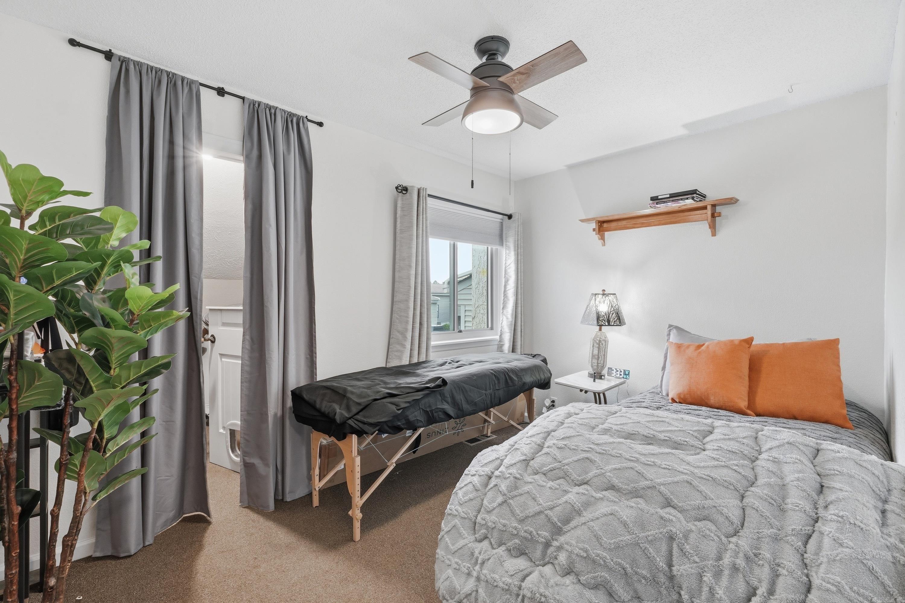 LAKEWOOD HILLS CONDO - Residential