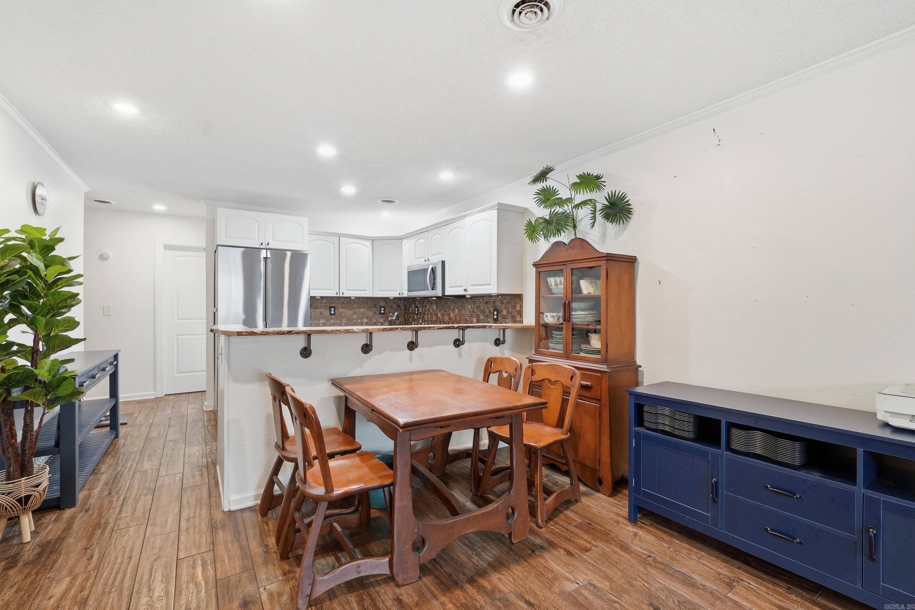 LAKEWOOD HILLS CONDO - Residential