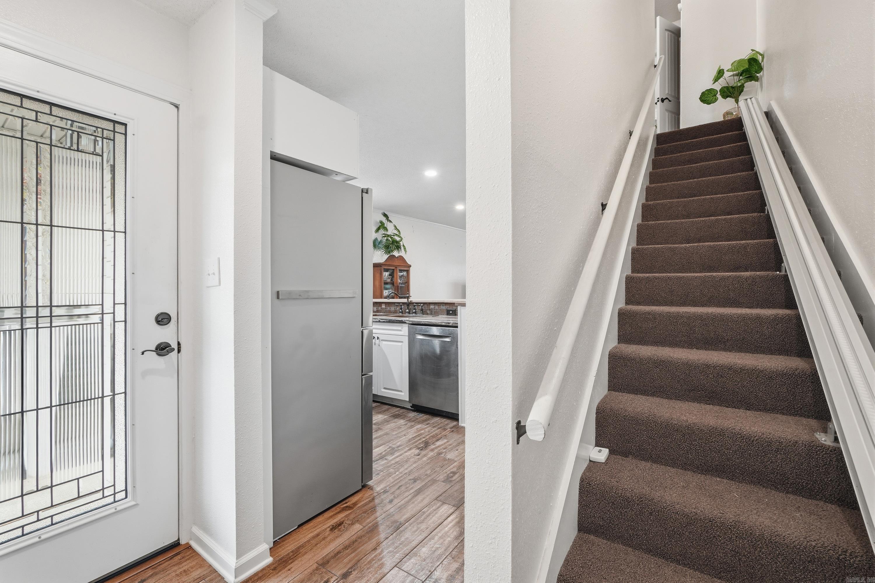 LAKEWOOD HILLS CONDO - Residential