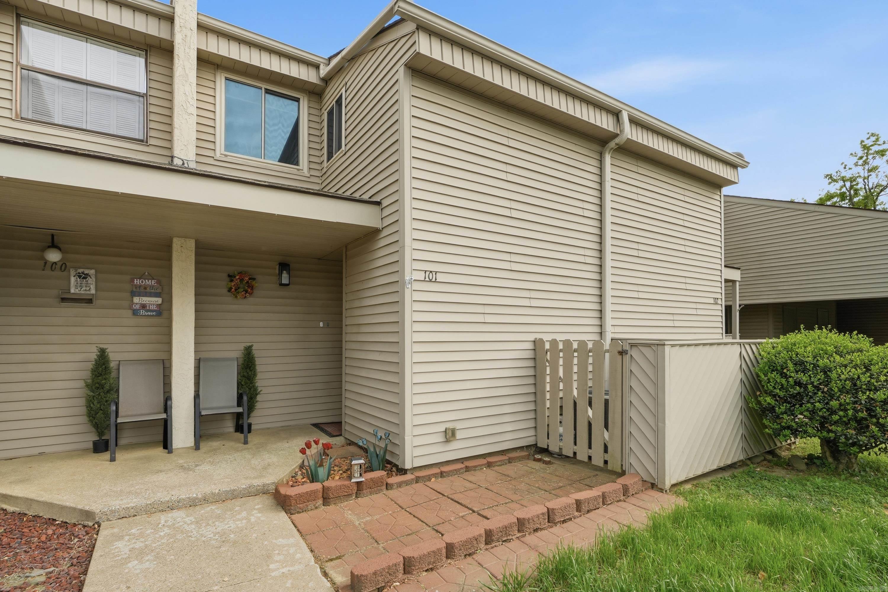 LAKEWOOD HILLS CONDO - Residential