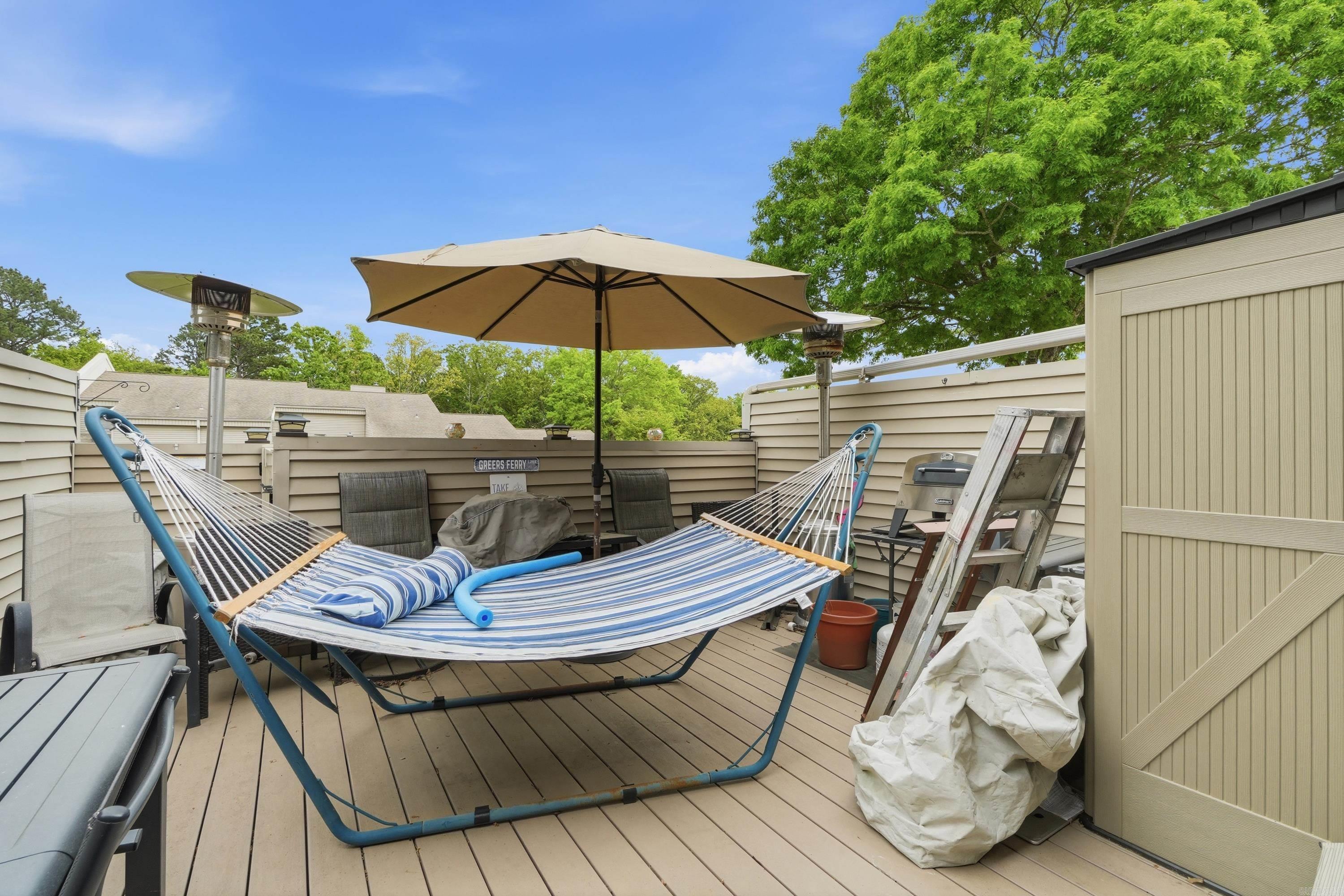 LAKEWOOD HILLS CONDO - Residential