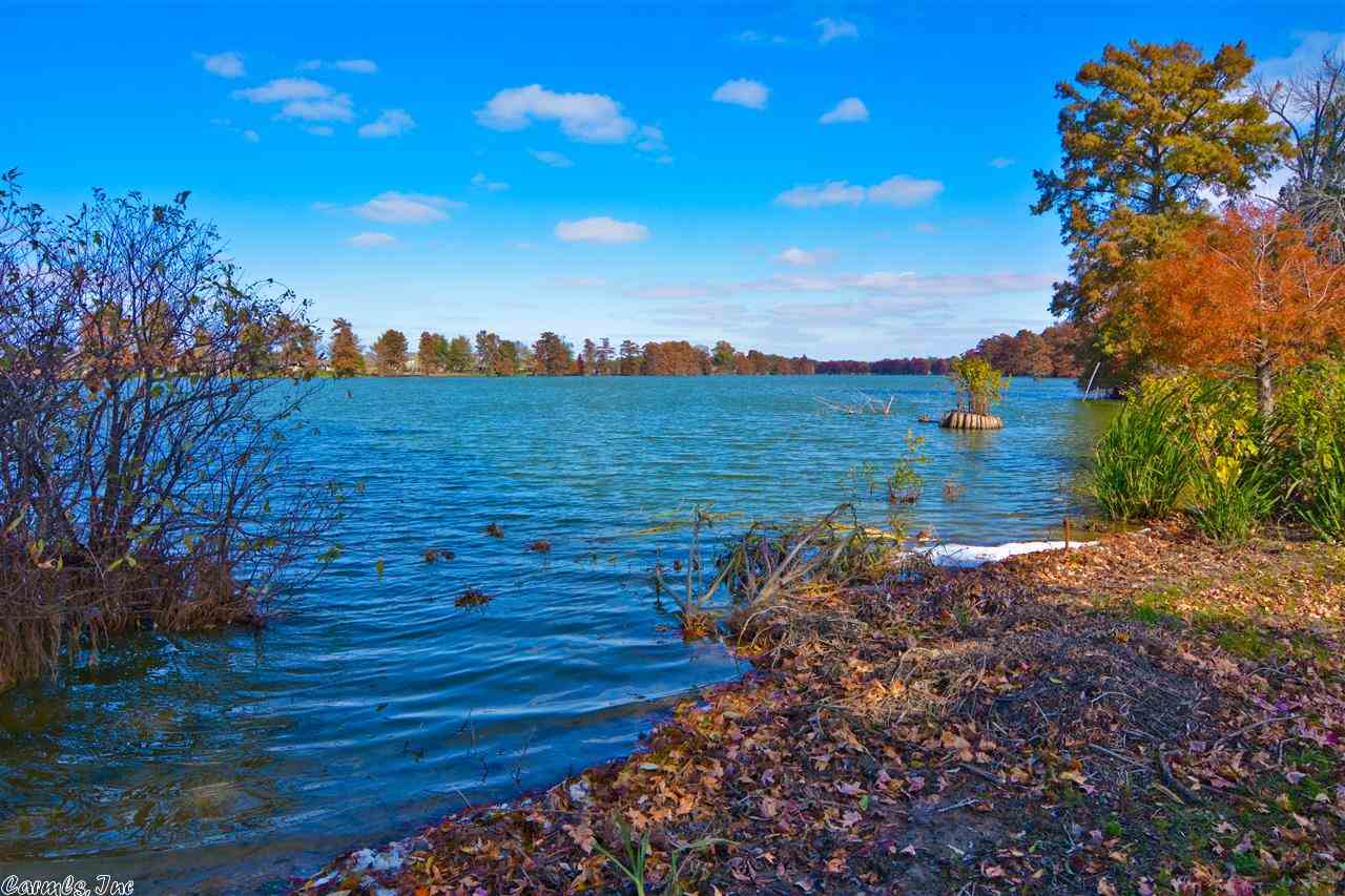 Mound Lake - Residential