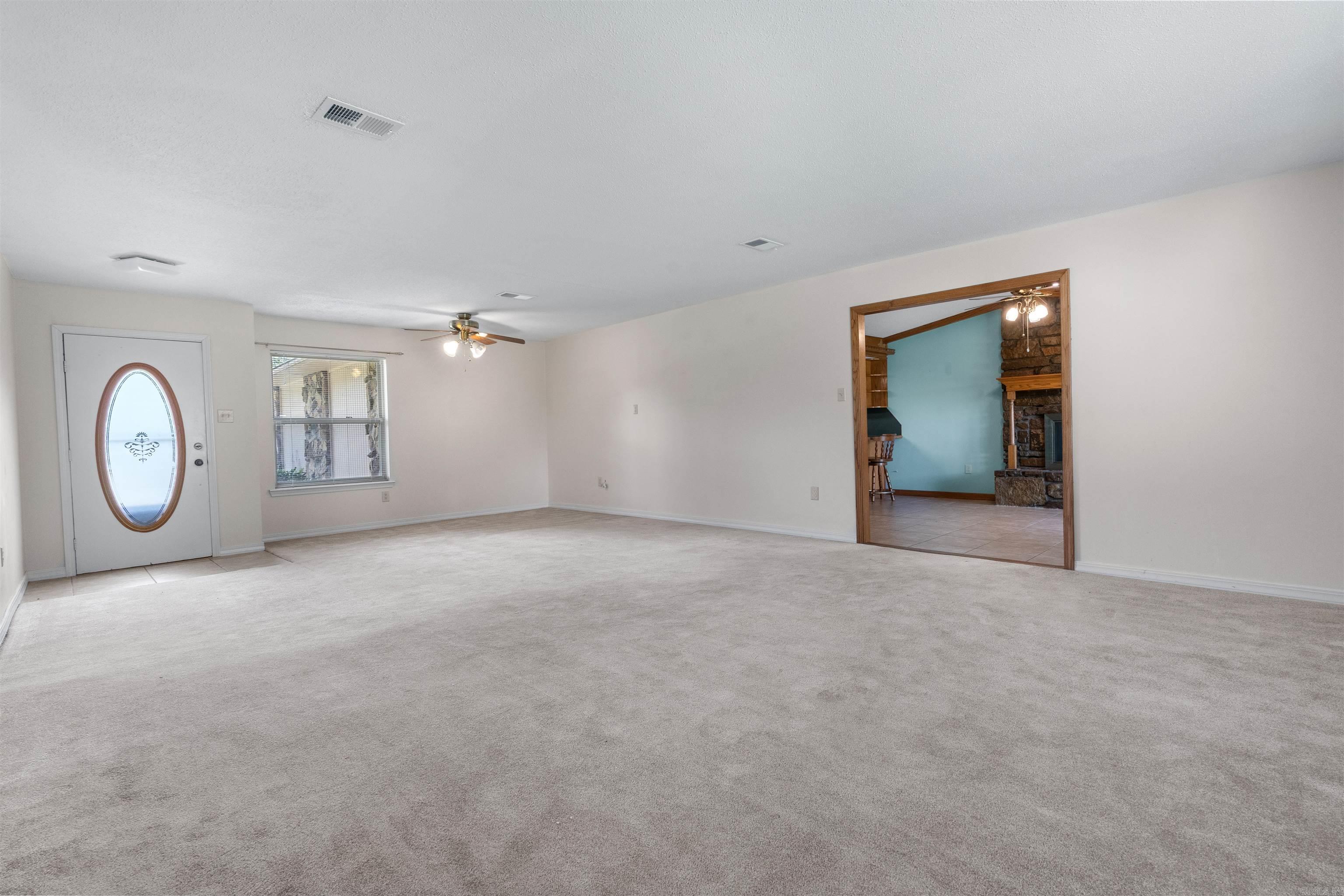 COUNTRY CLUB PARK - Residential