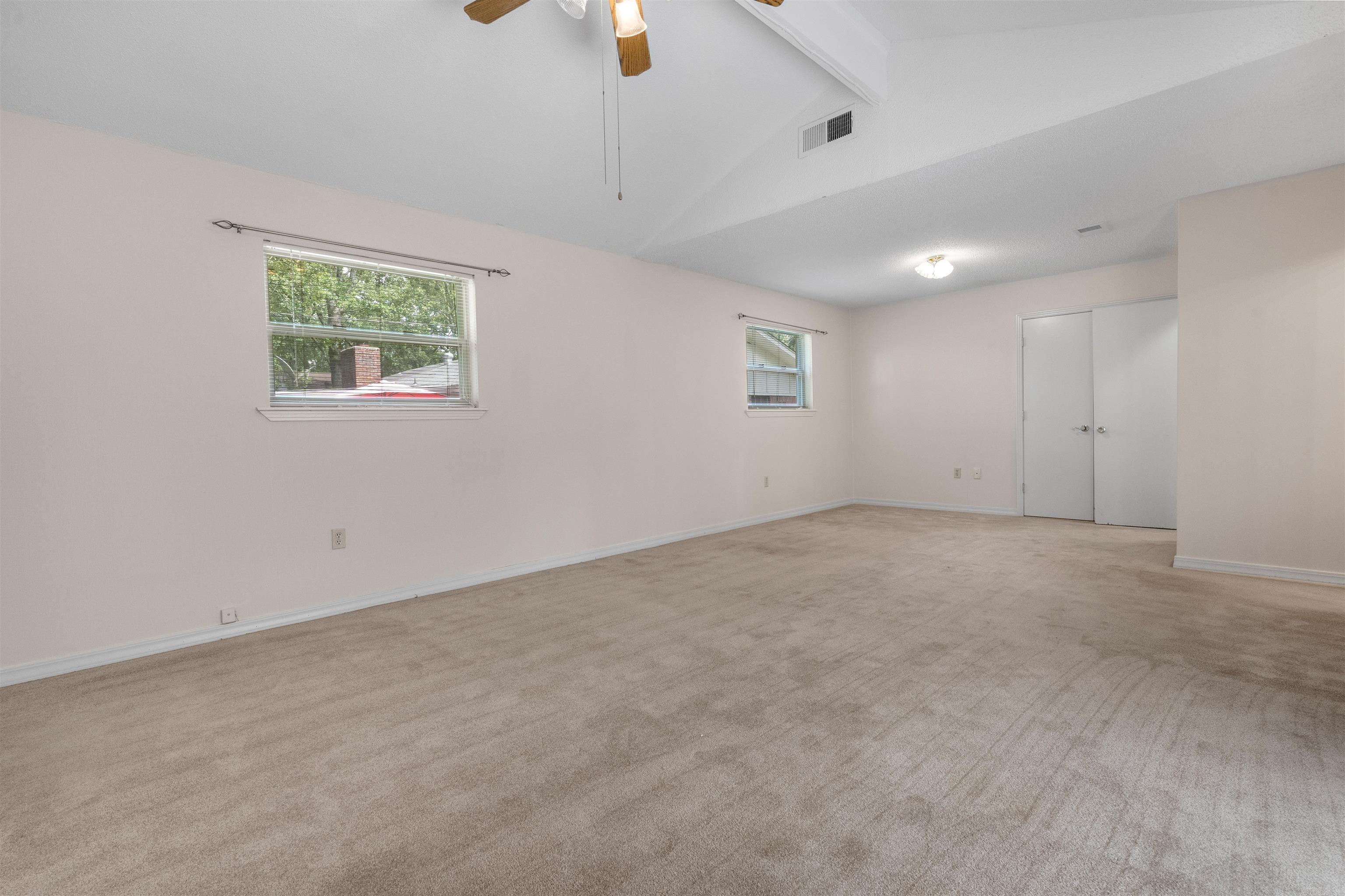 COUNTRY CLUB PARK - Residential