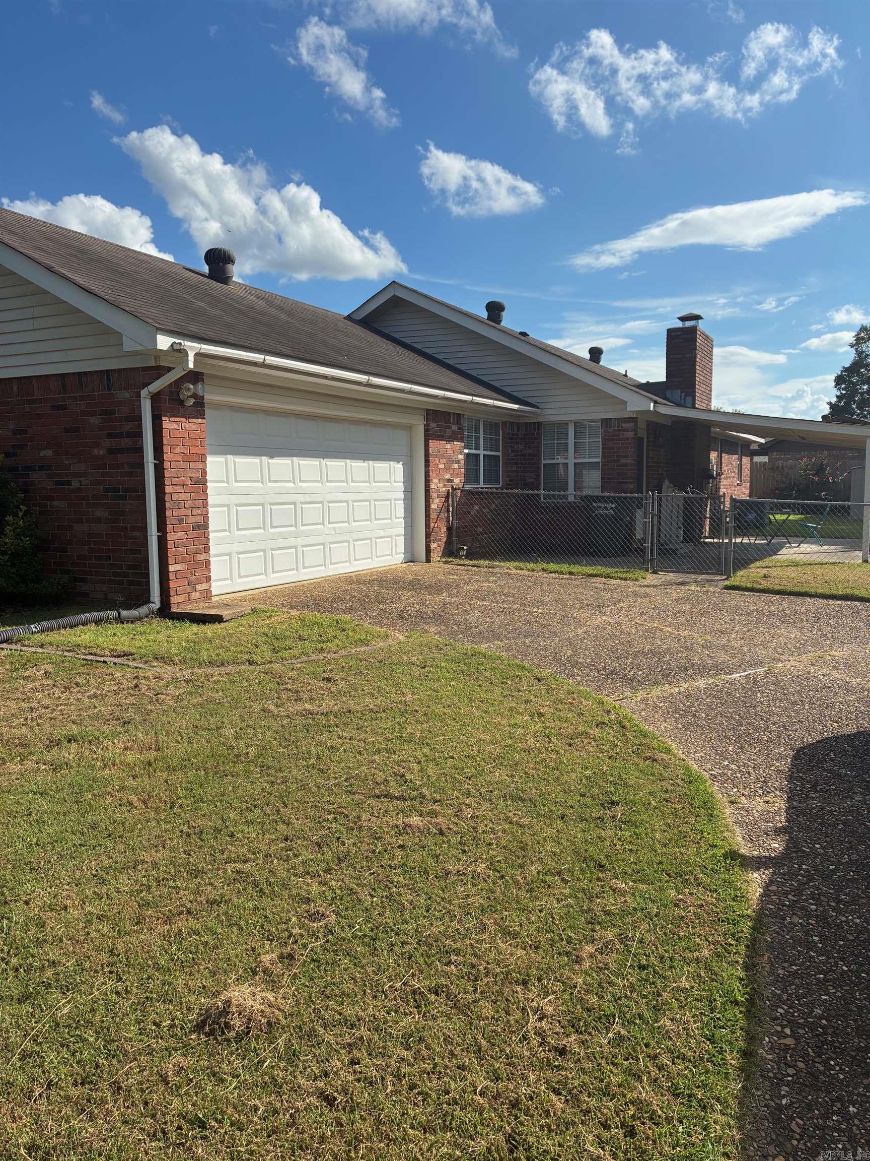 STONEWALL - Residential