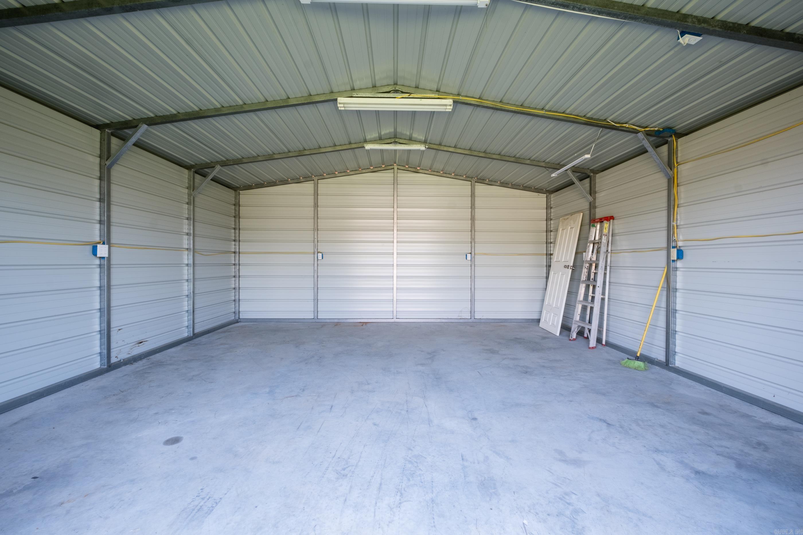 DOVE CREEK - Residential