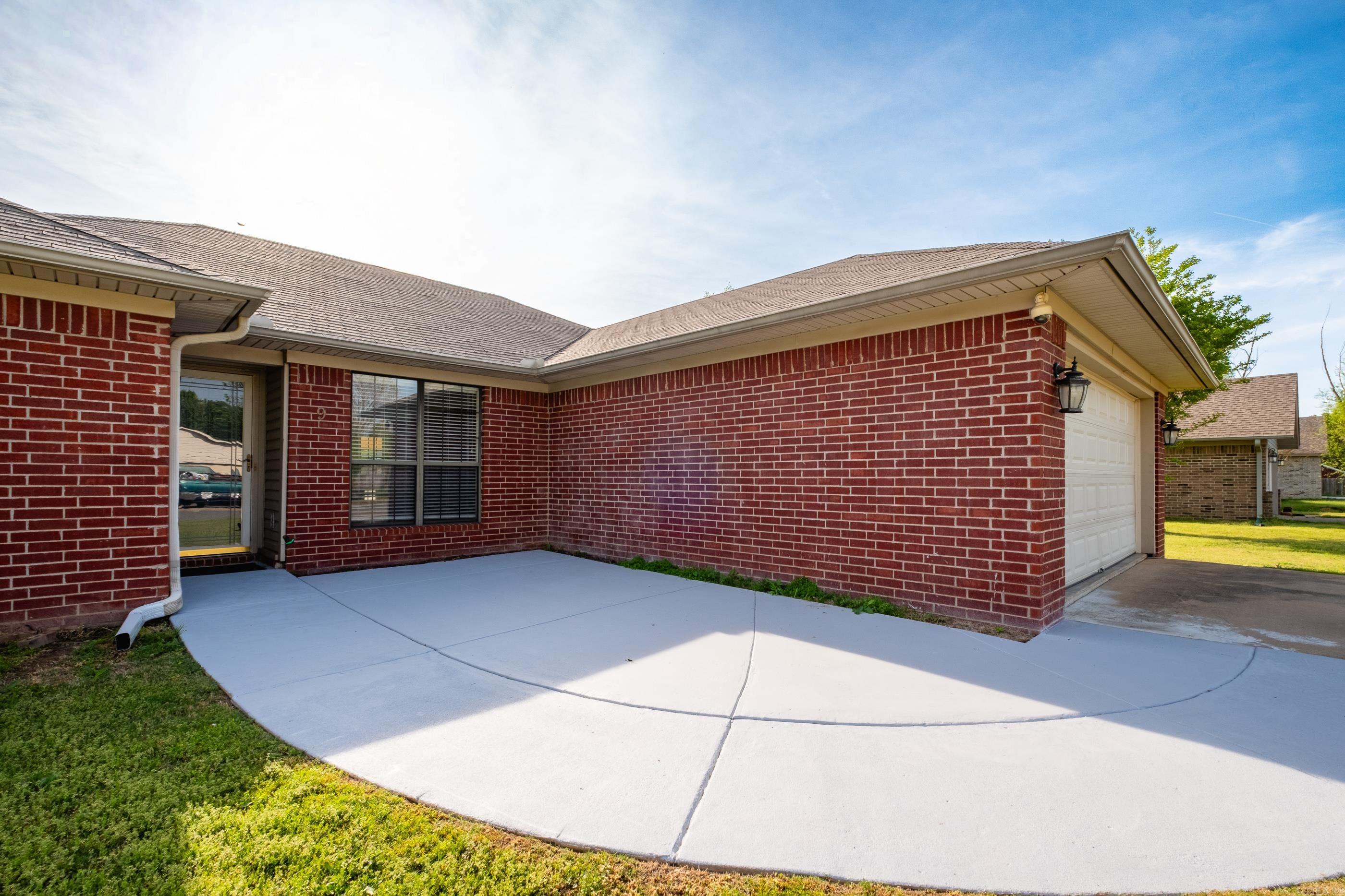 DOVE CREEK - Residential