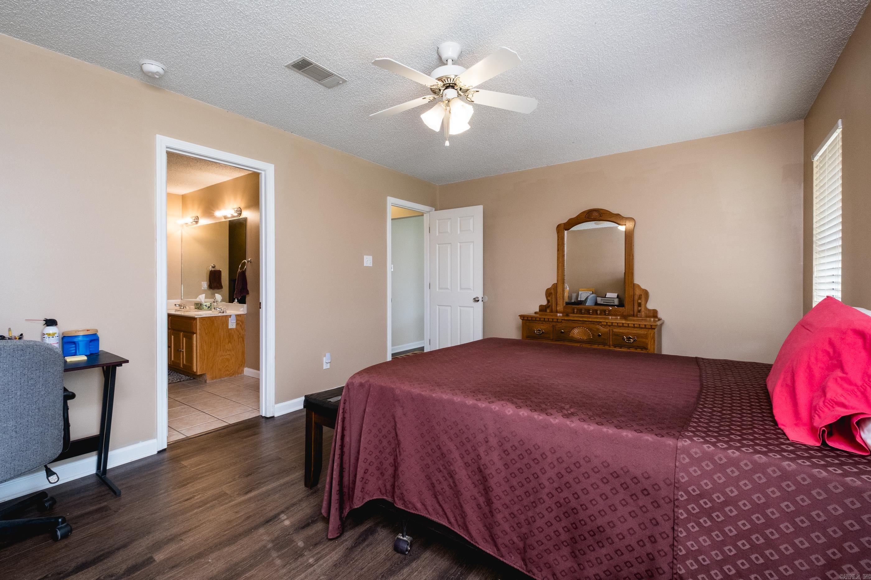 DOVE CREEK - Residential