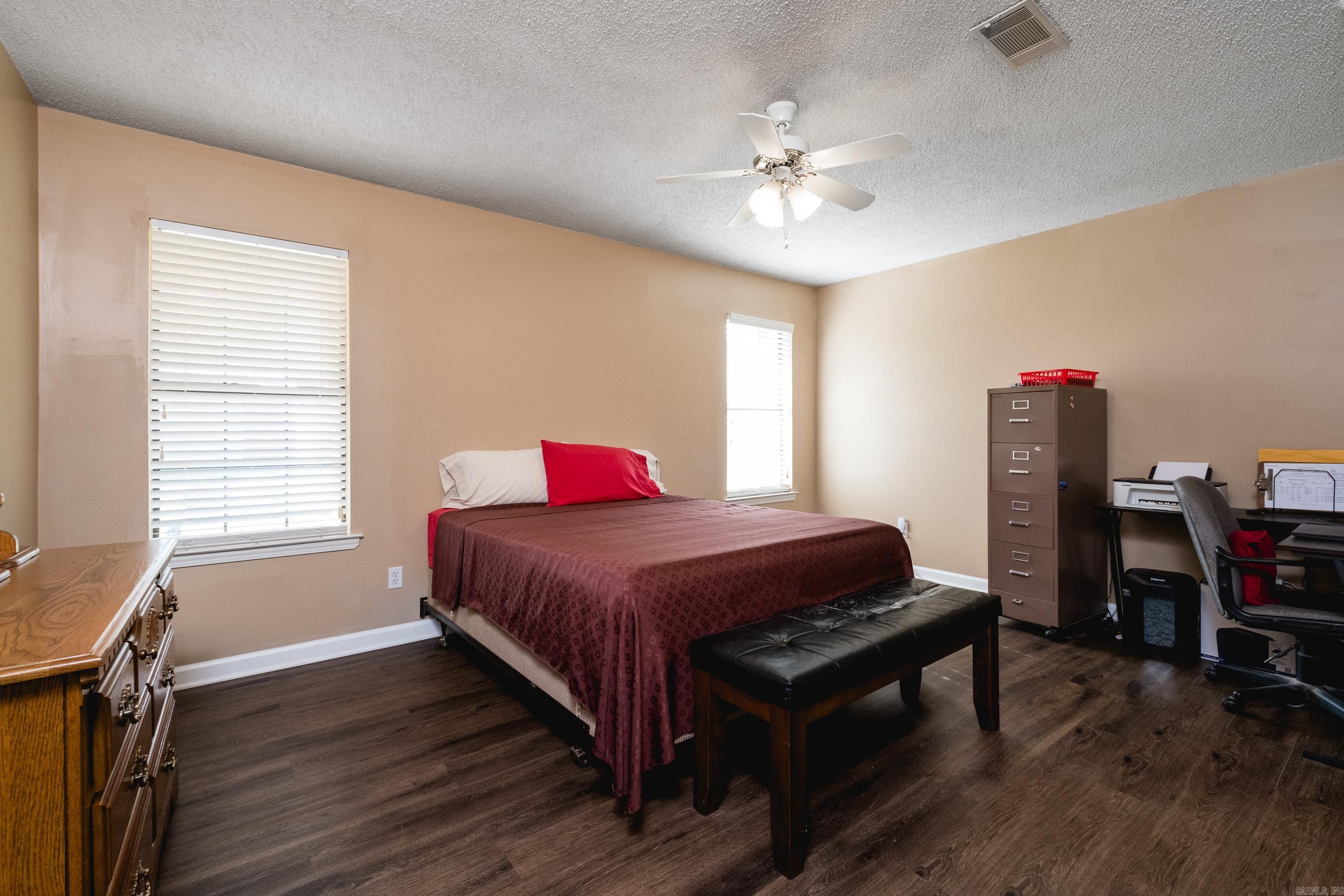 DOVE CREEK - Residential