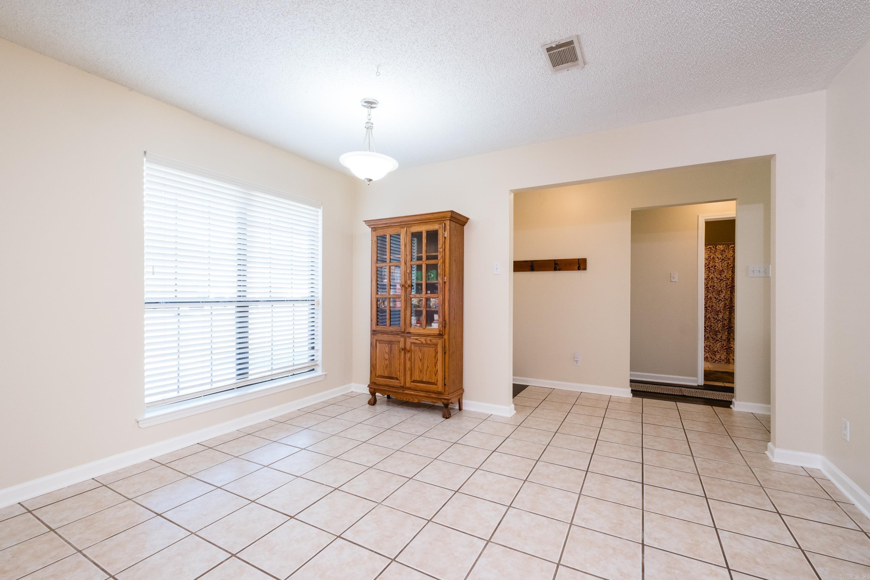 DOVE CREEK - Residential