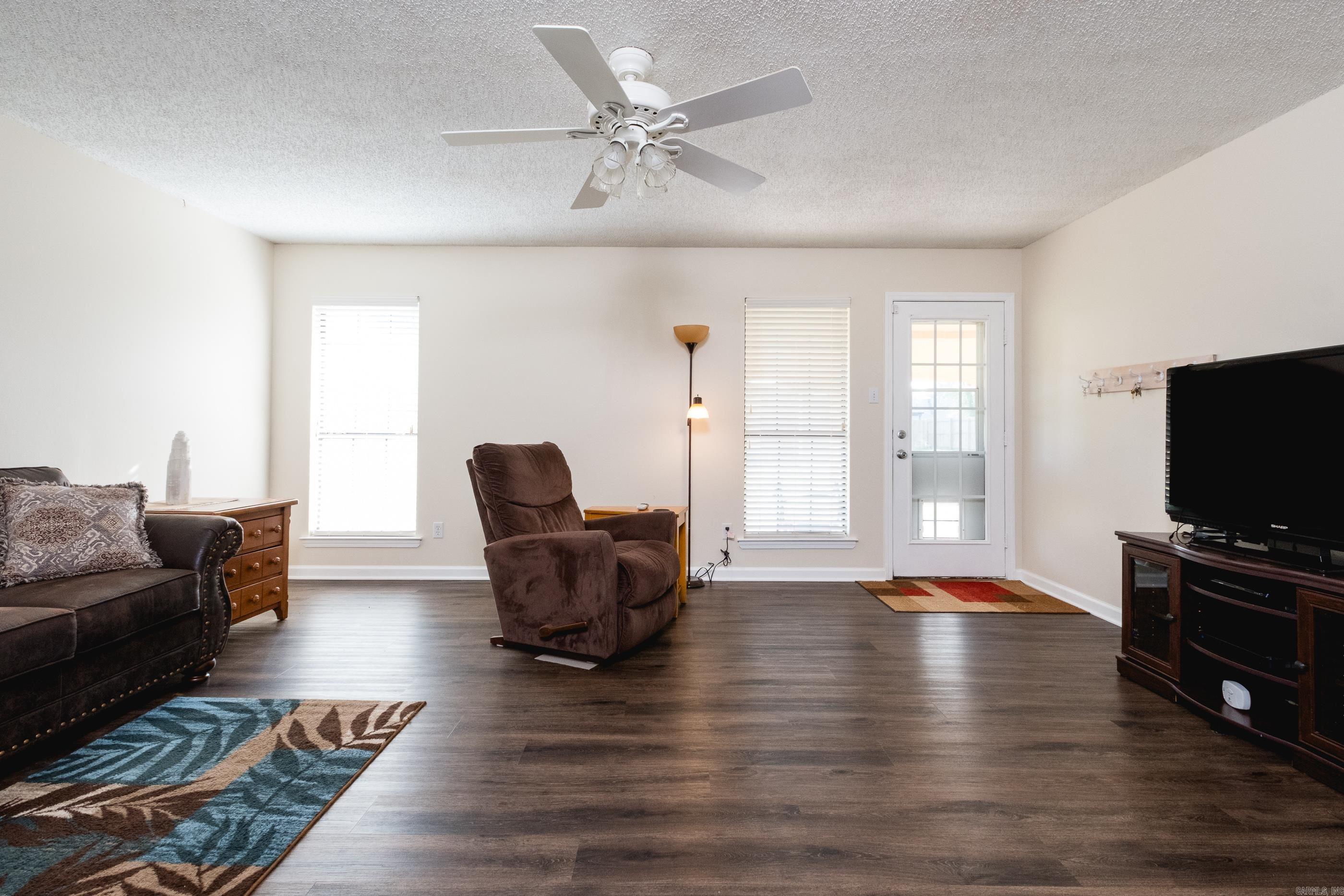 DOVE CREEK - Residential