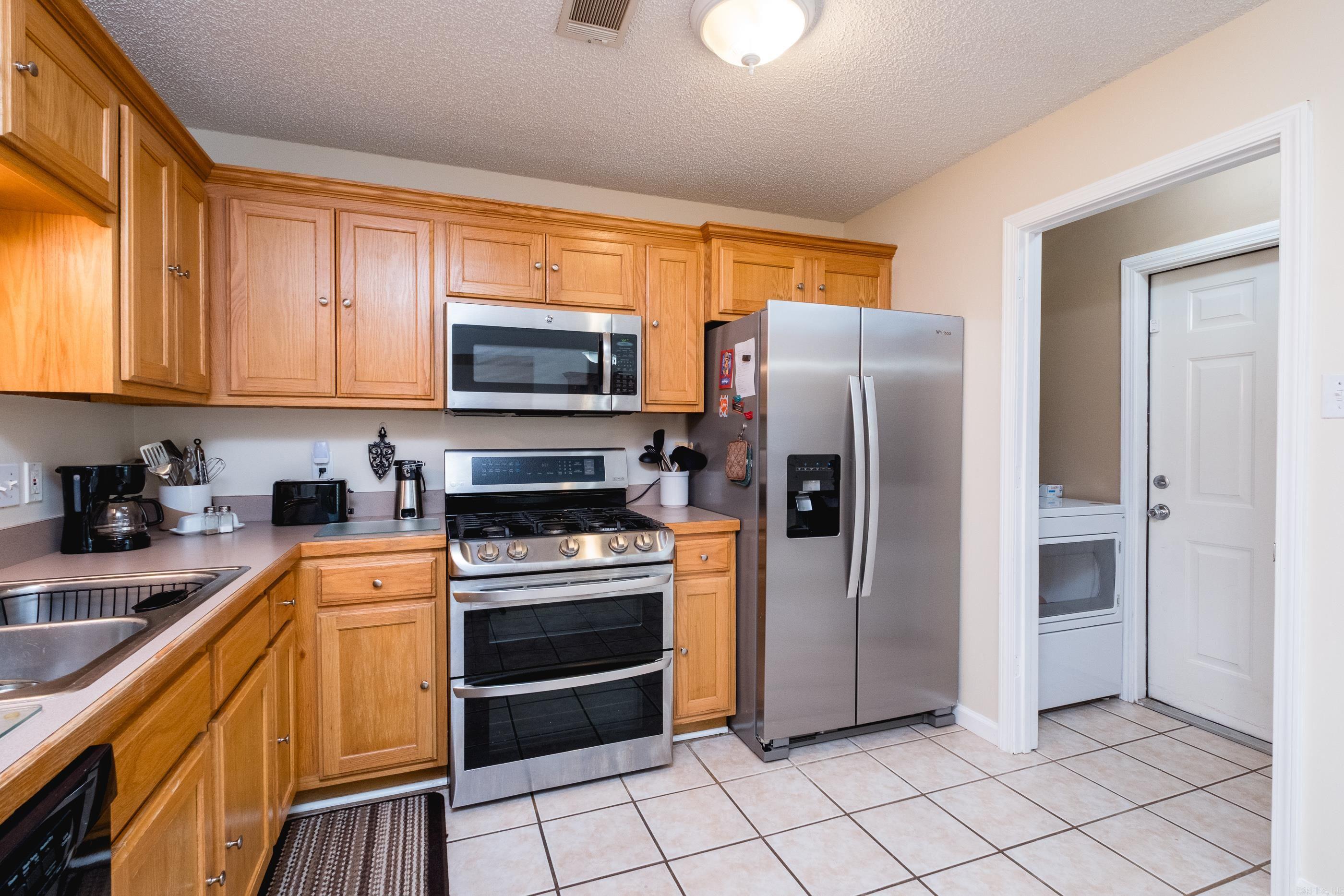 DOVE CREEK - Residential