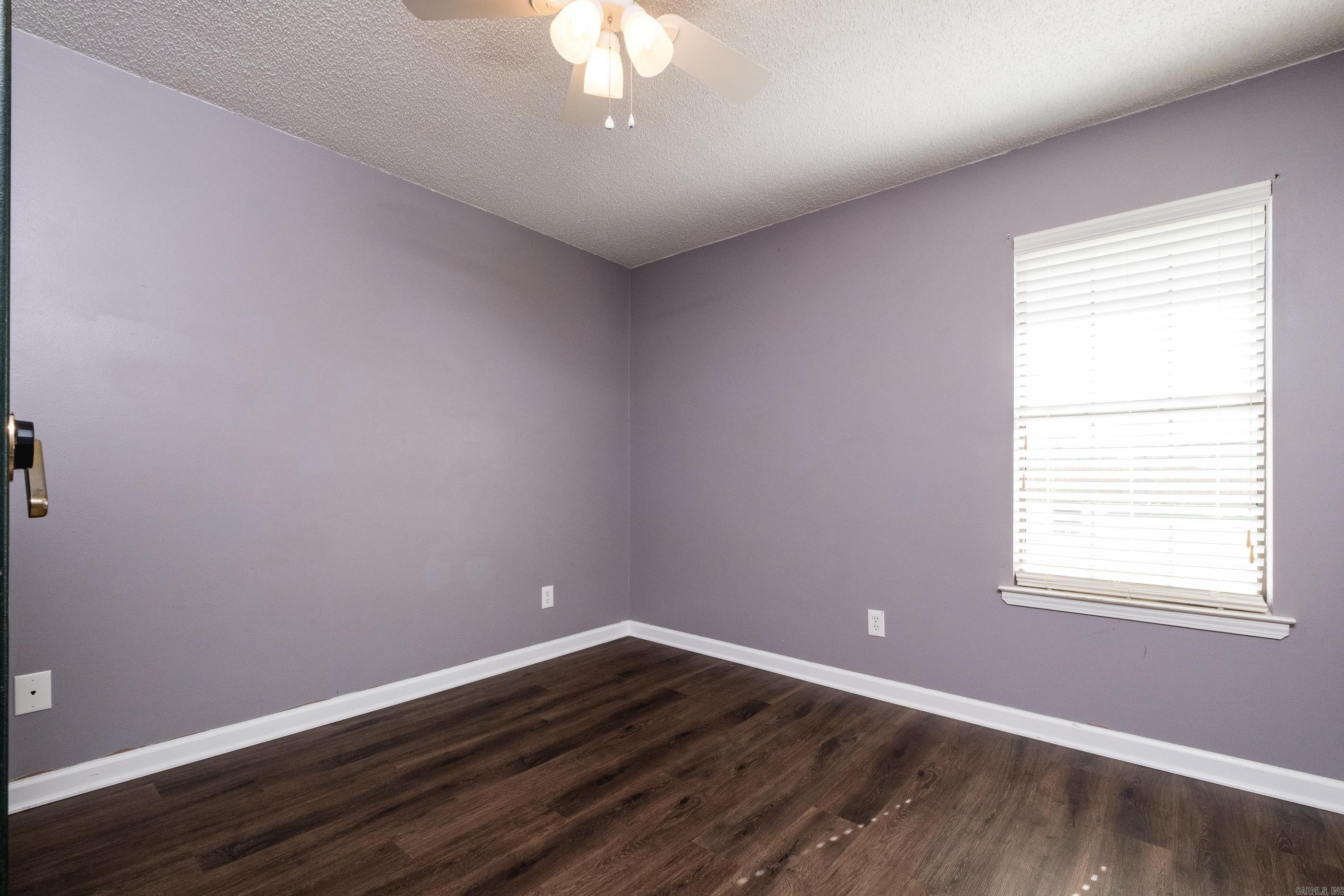 DOVE CREEK - Residential