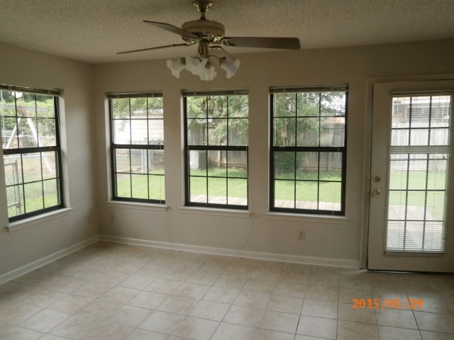 STONEWALL - Residential