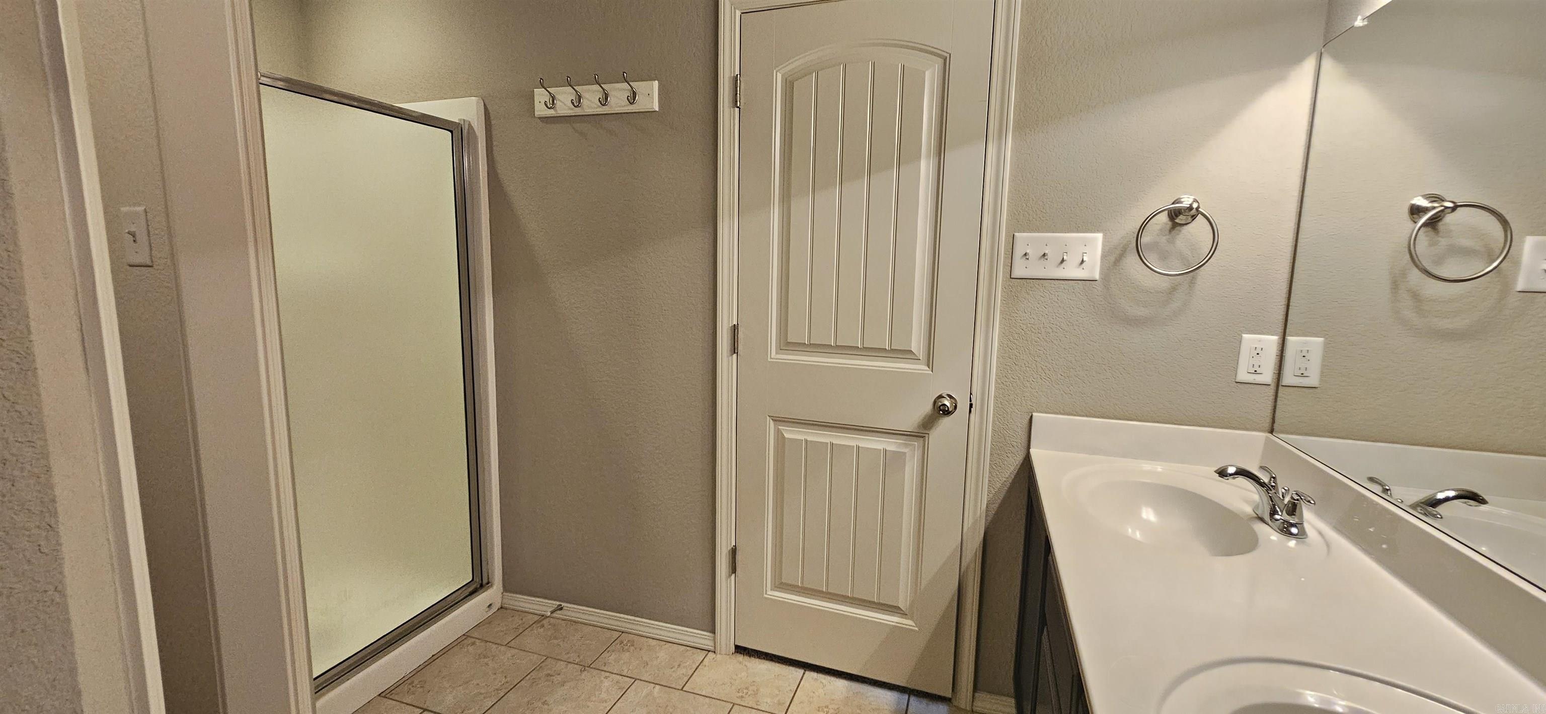 Trammel Estates - Residential Lease