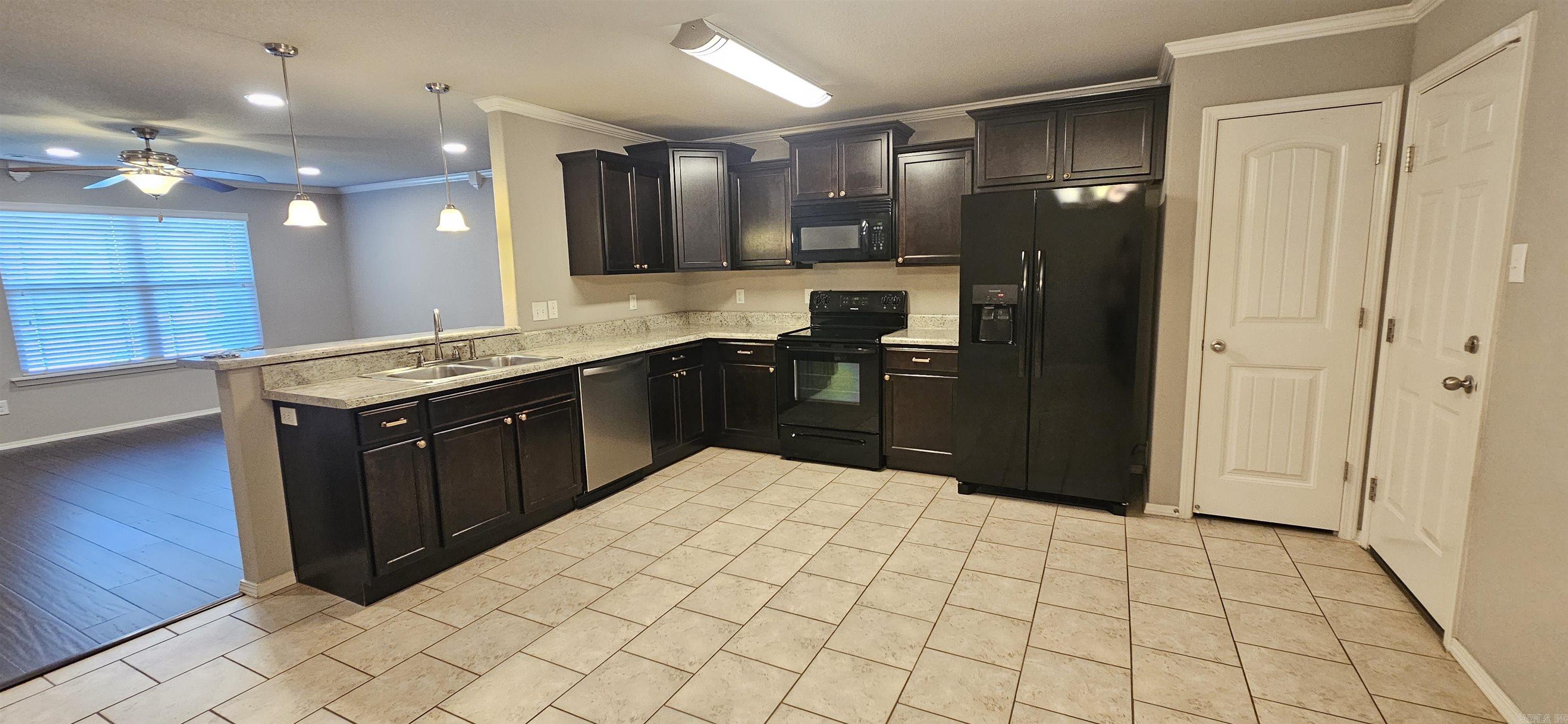 Trammel Estates - Residential Lease