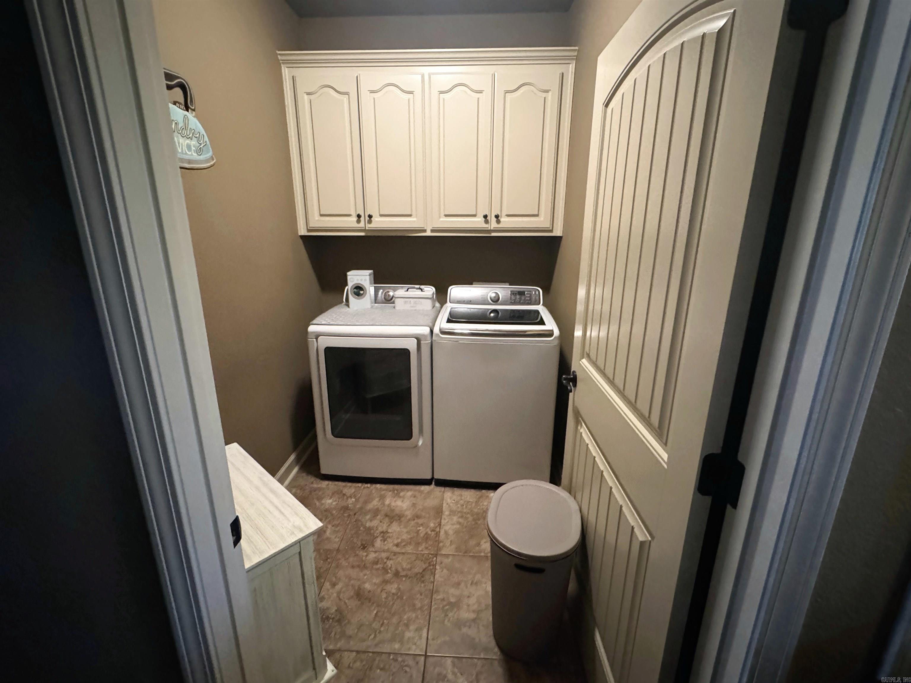 BENTLEY COURT - Residential