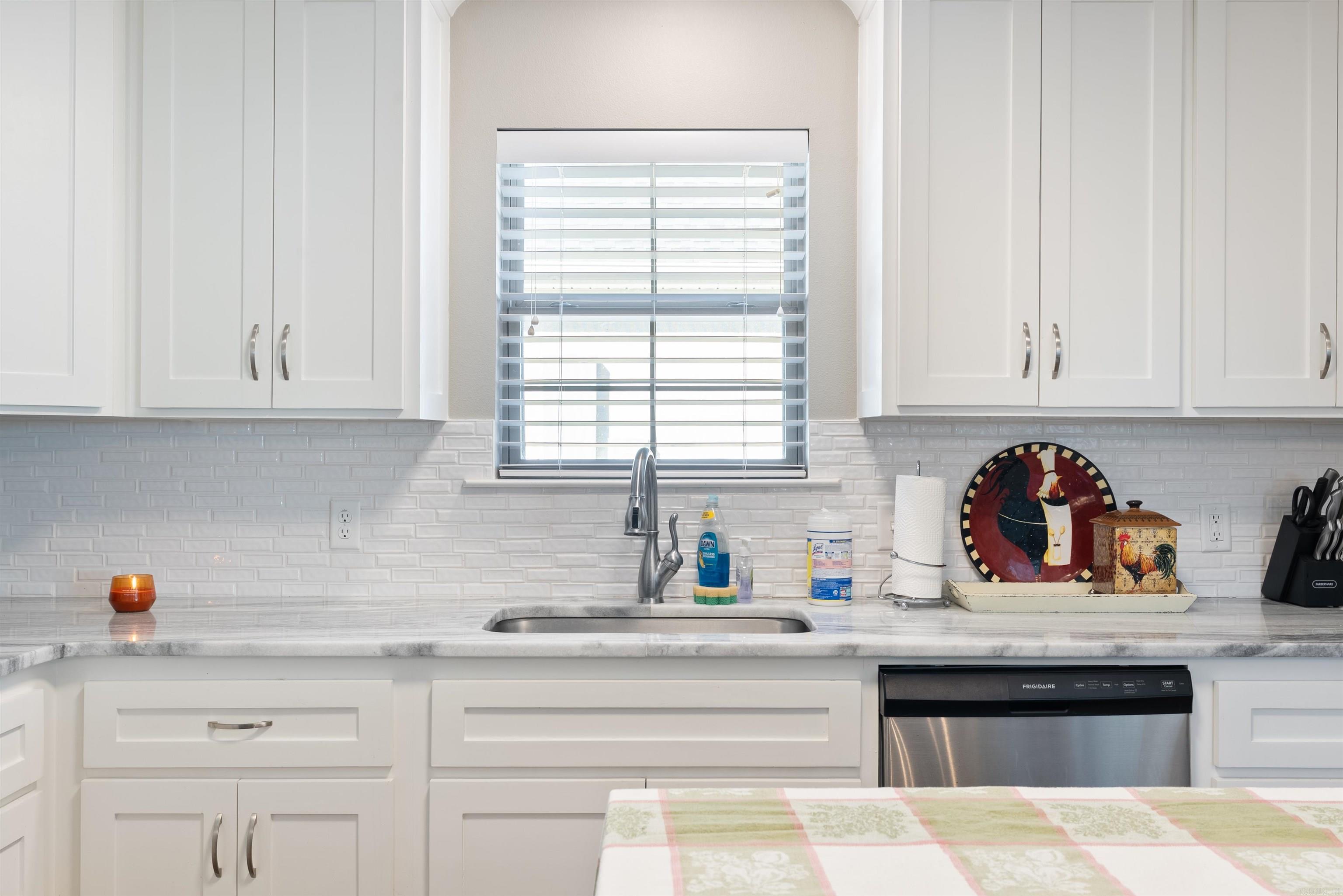 TRISON LANE - Residential