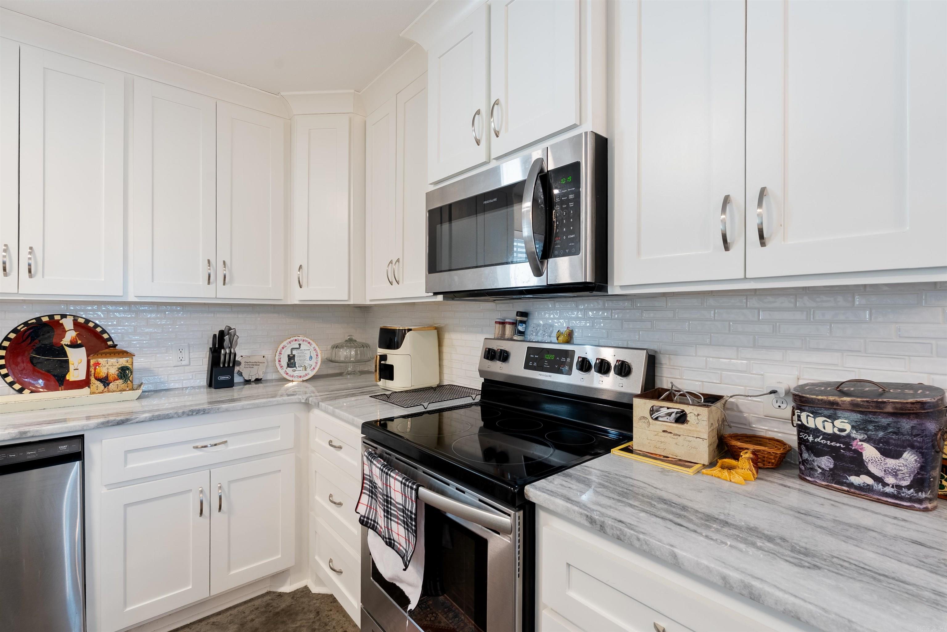 TRISON LANE - Residential