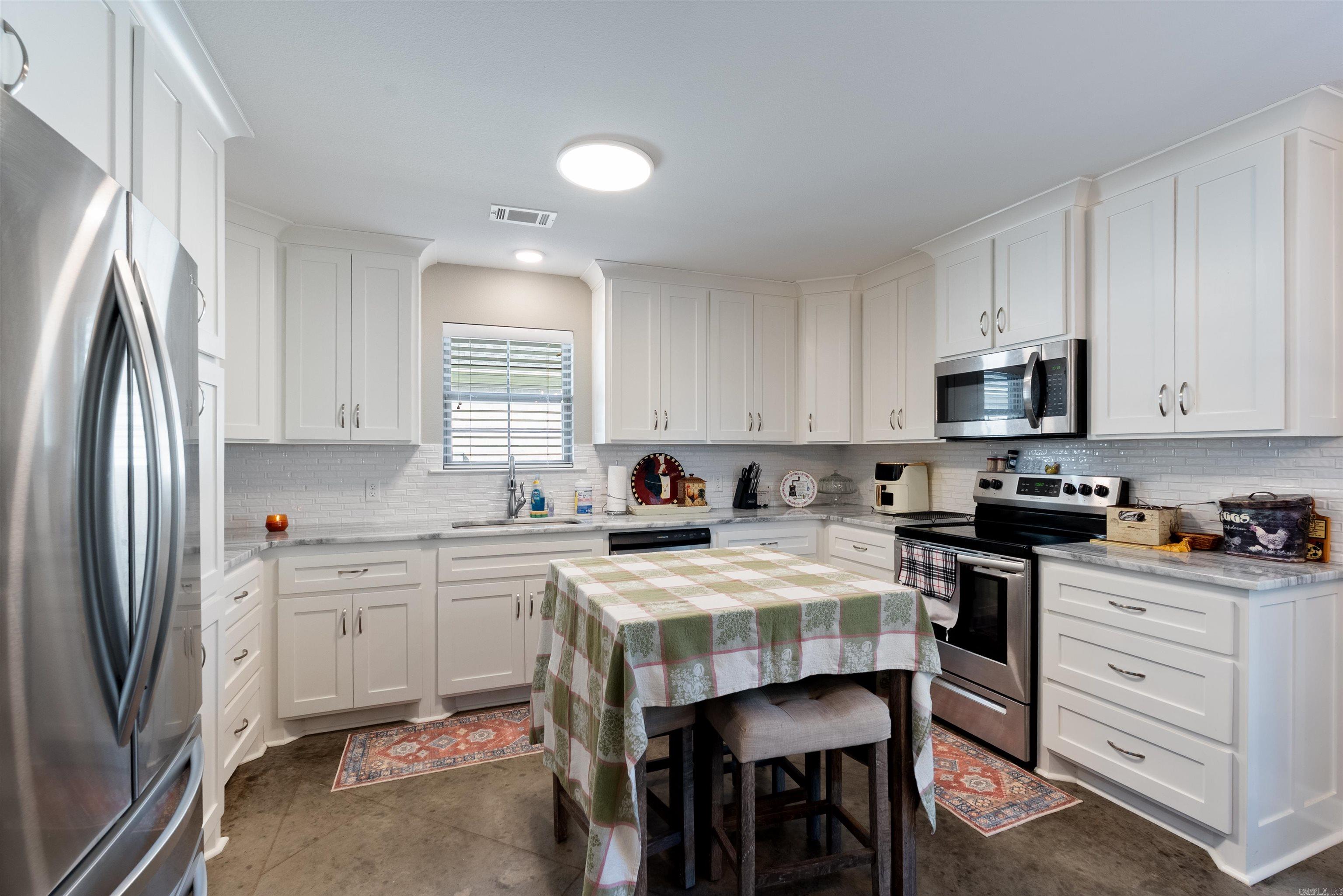 TRISON LANE - Residential