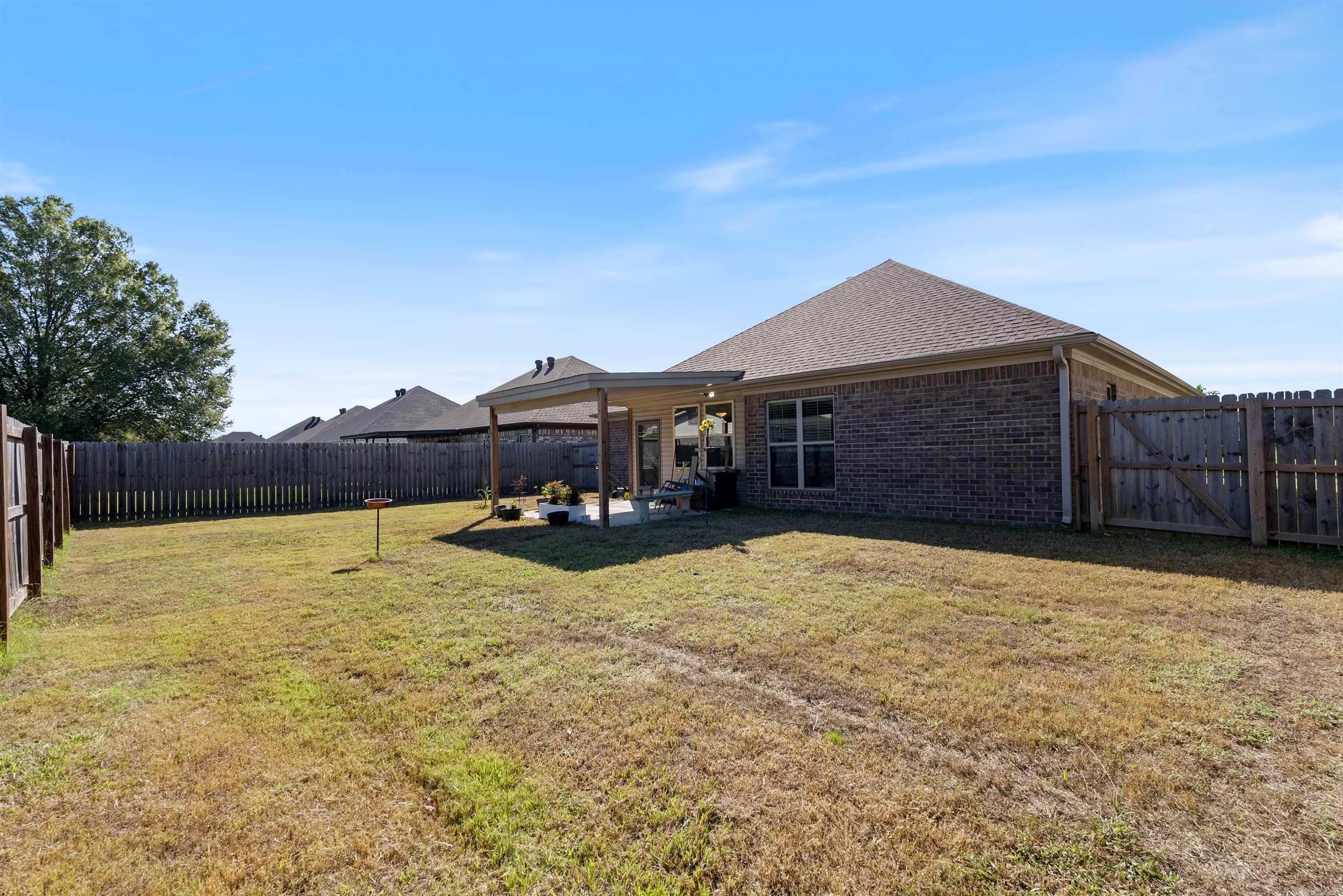 TRISON LANE - Residential
