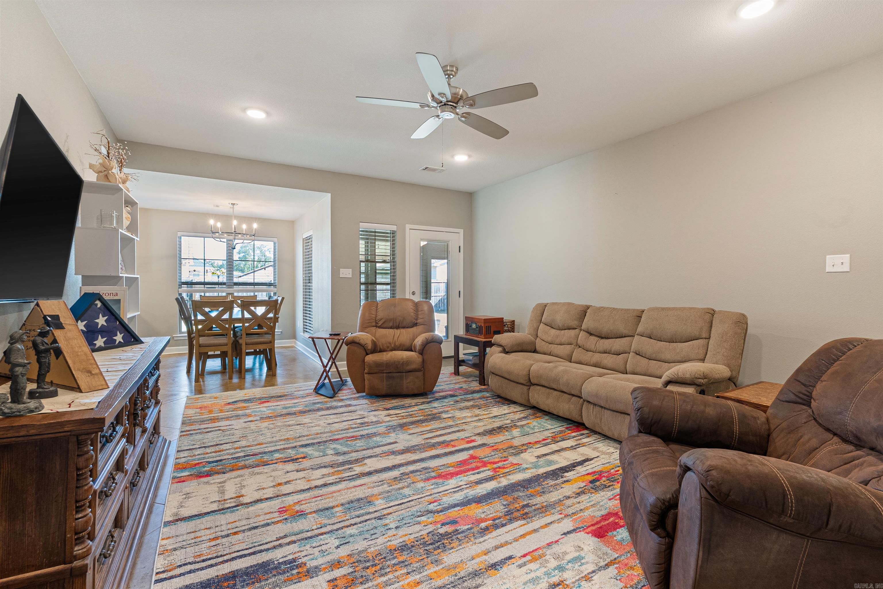 TRISON LANE - Residential