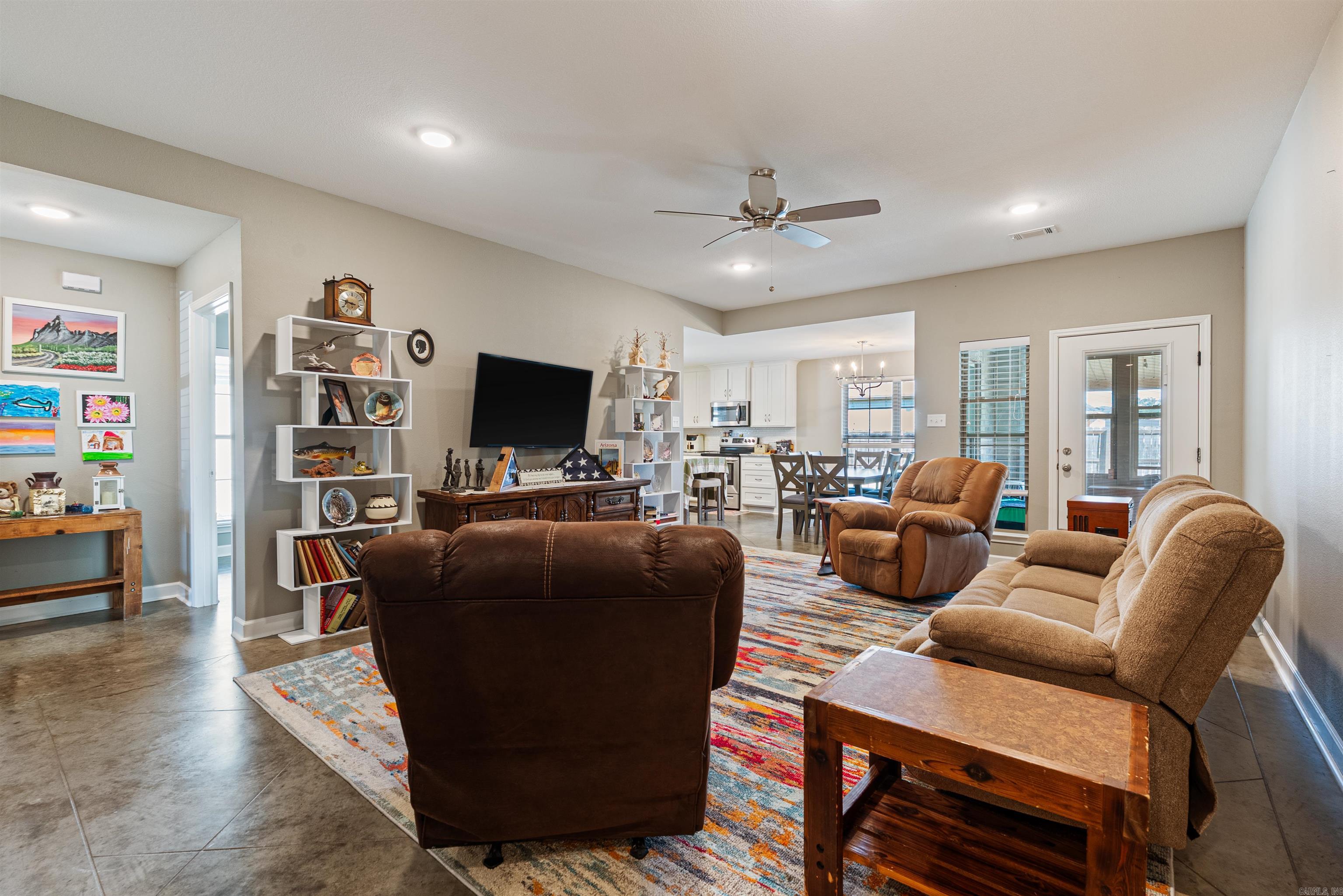 TRISON LANE - Residential