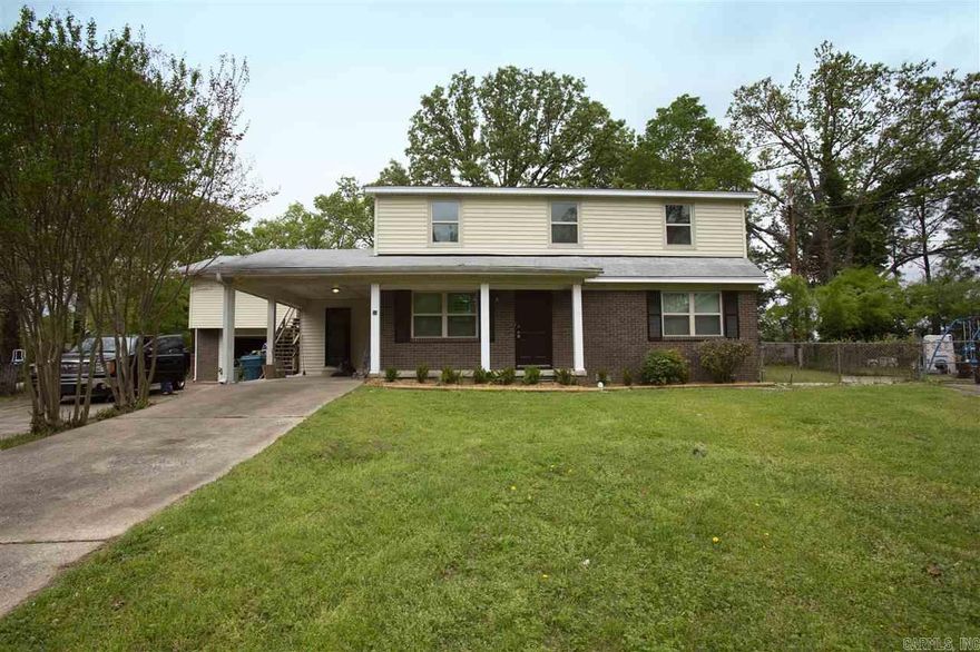 Beautiful Newly Renovated 4bd/2ba home in Southwest Little Rock ! Brand new flooring ,carpet, blinds , and a lot more !!!