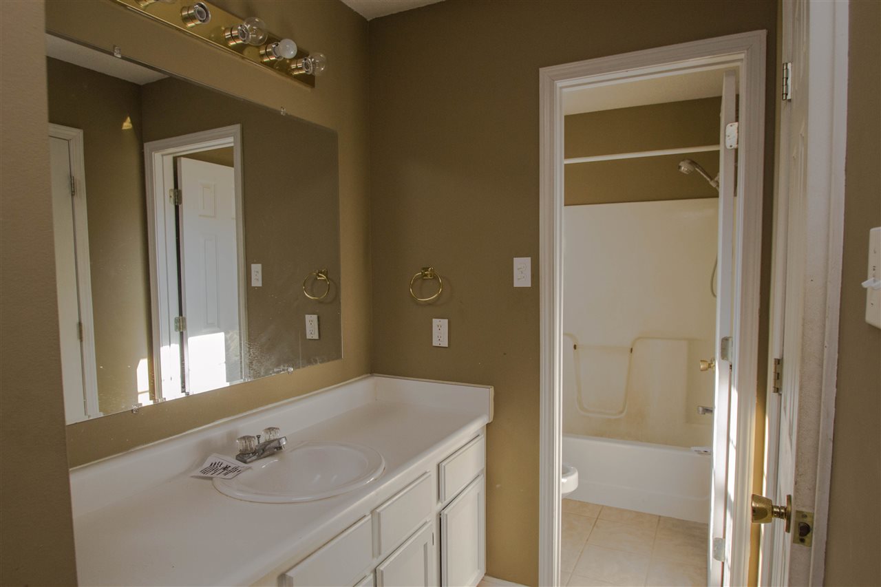 OTTER CREEK COMMUNITY - Residential