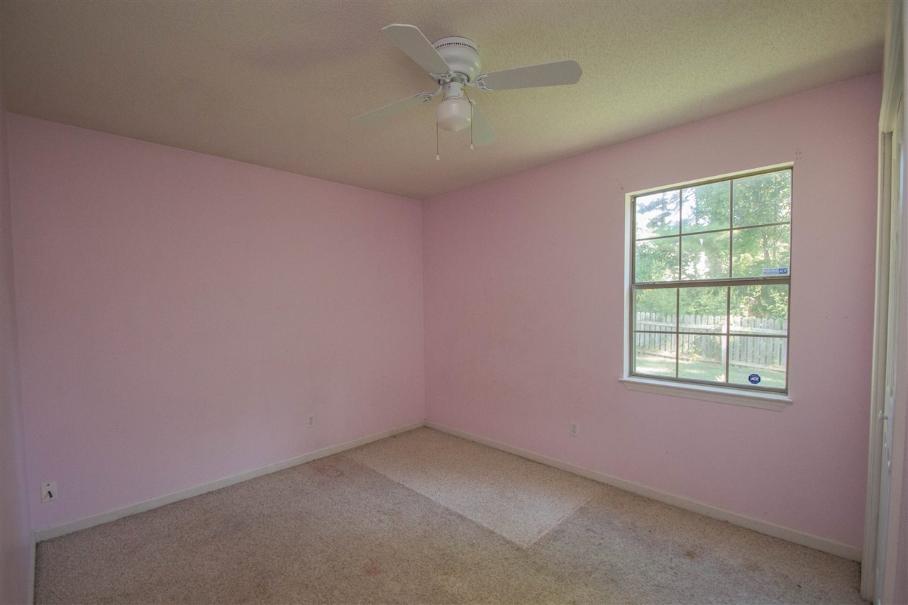 OTTER CREEK COMMUNITY - Residential