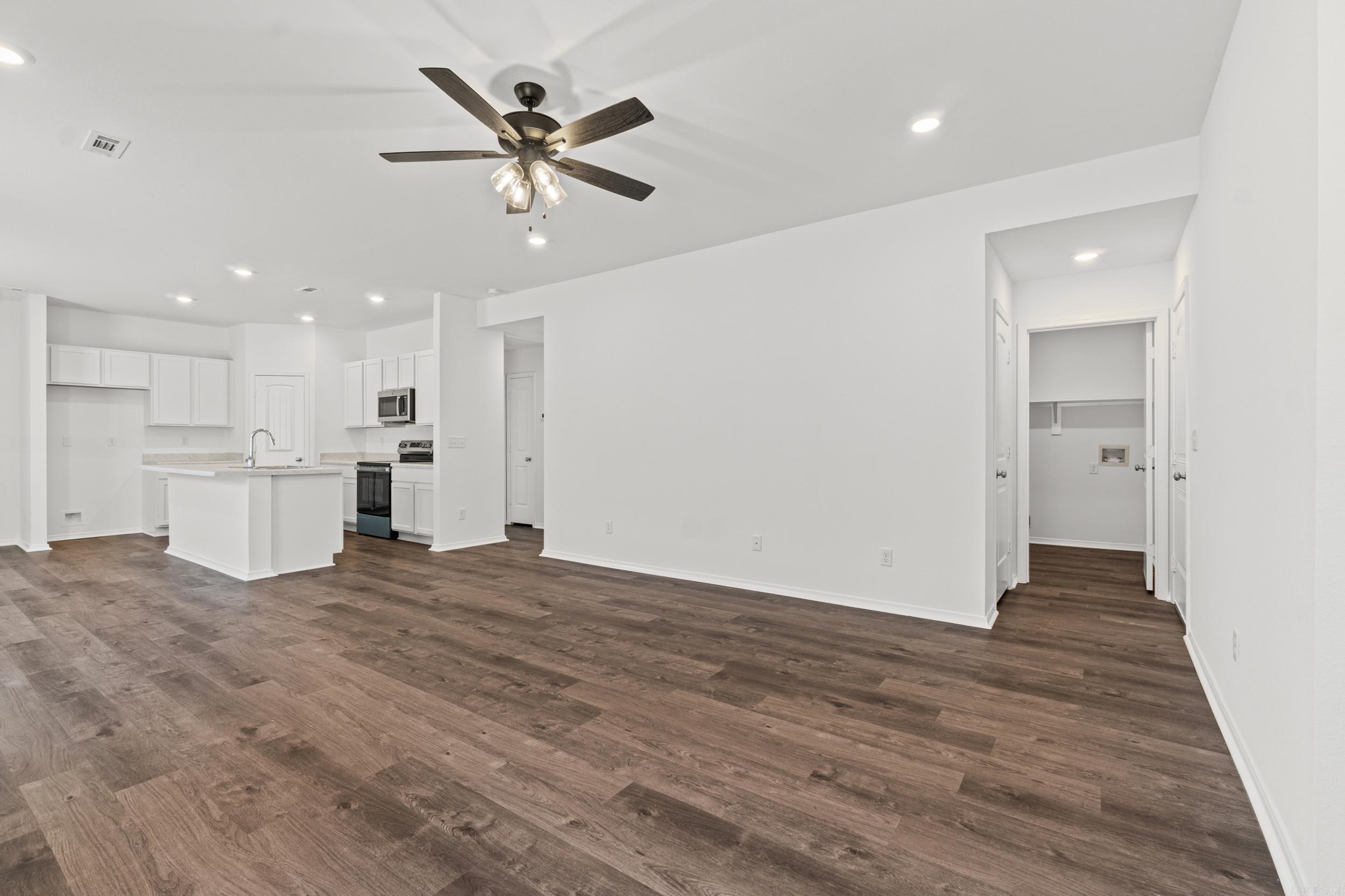 THE MEADOWS - Residential