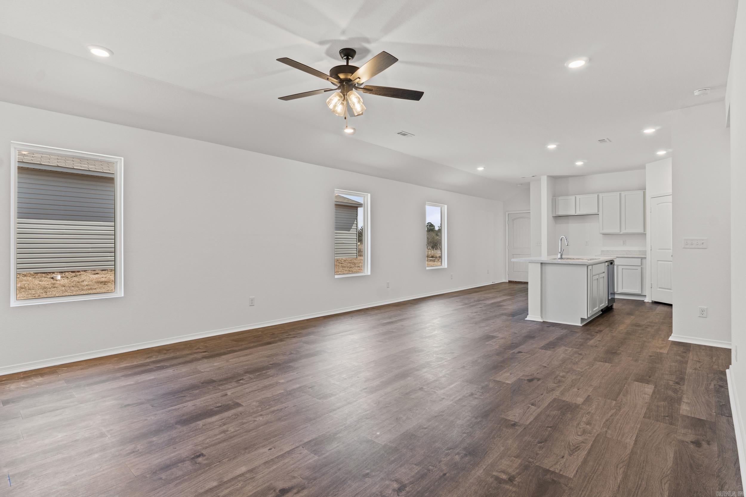 THE MEADOWS - Residential