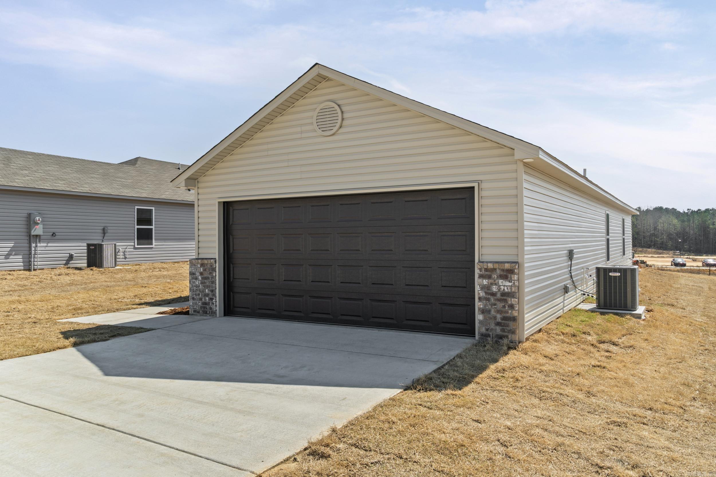 THE MEADOWS - Residential