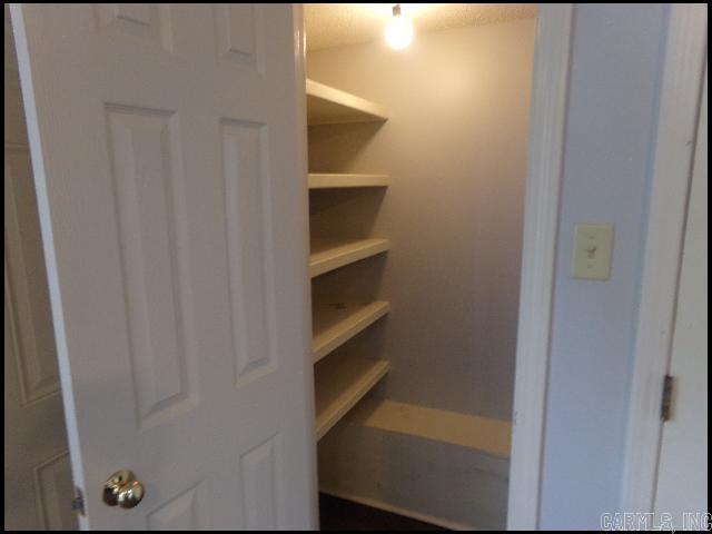 Reservoir Townhouse - Residential Lease