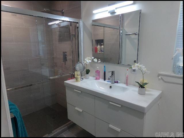 PARK HILL - Residential Lease