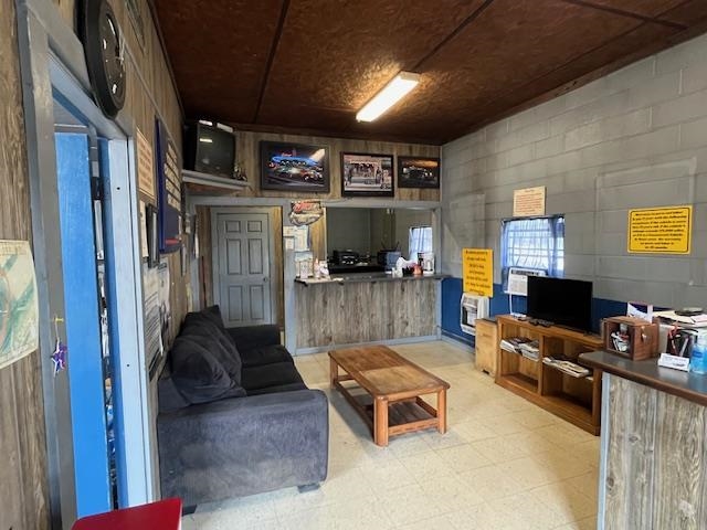 Metes & Bounds - Commercial Sale