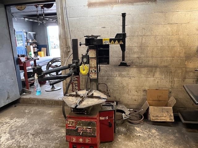 Metes & Bounds - Commercial Sale