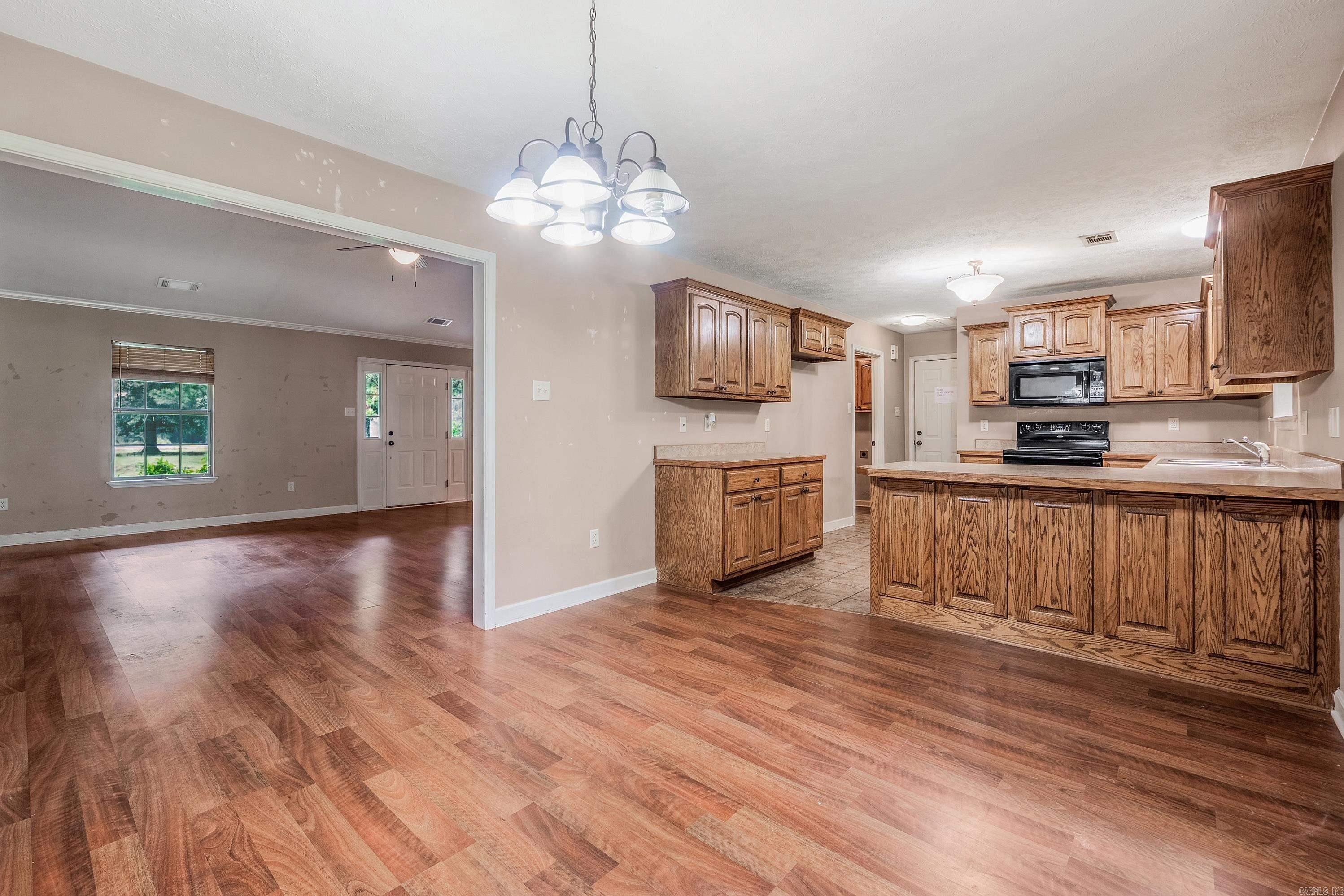 ARNOLDSBURG - Residential