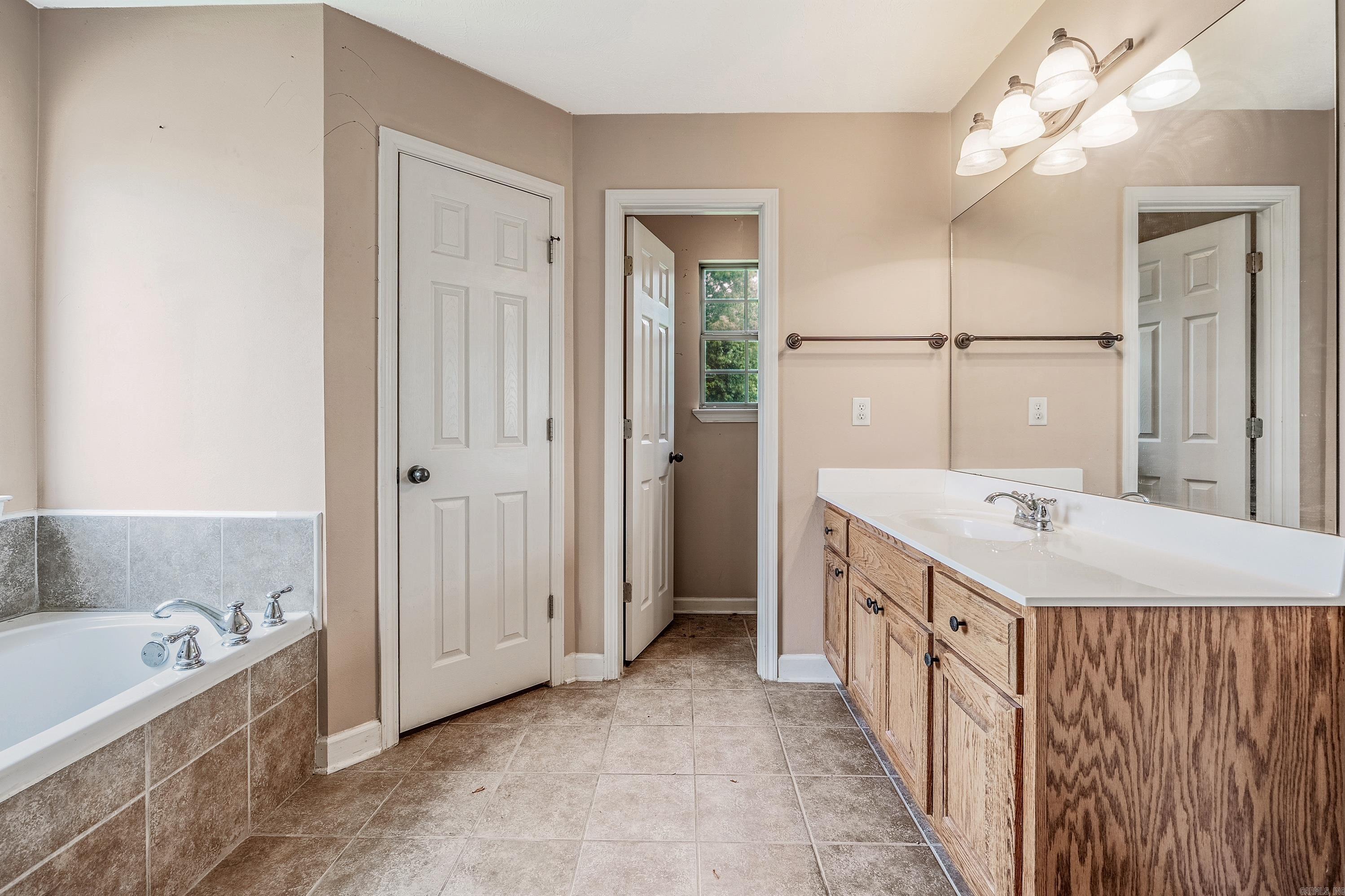 ARNOLDSBURG - Residential