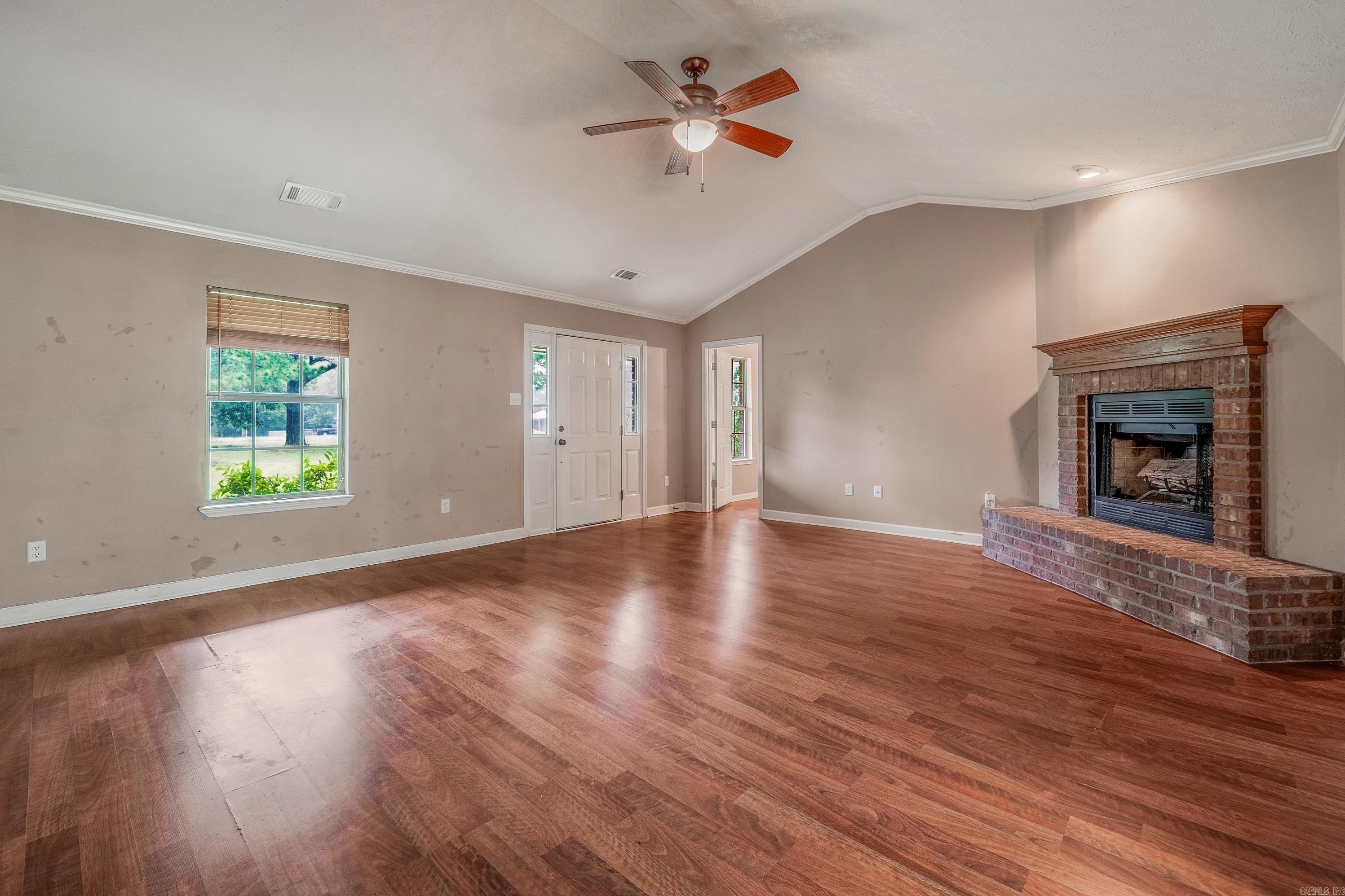 ARNOLDSBURG - Residential