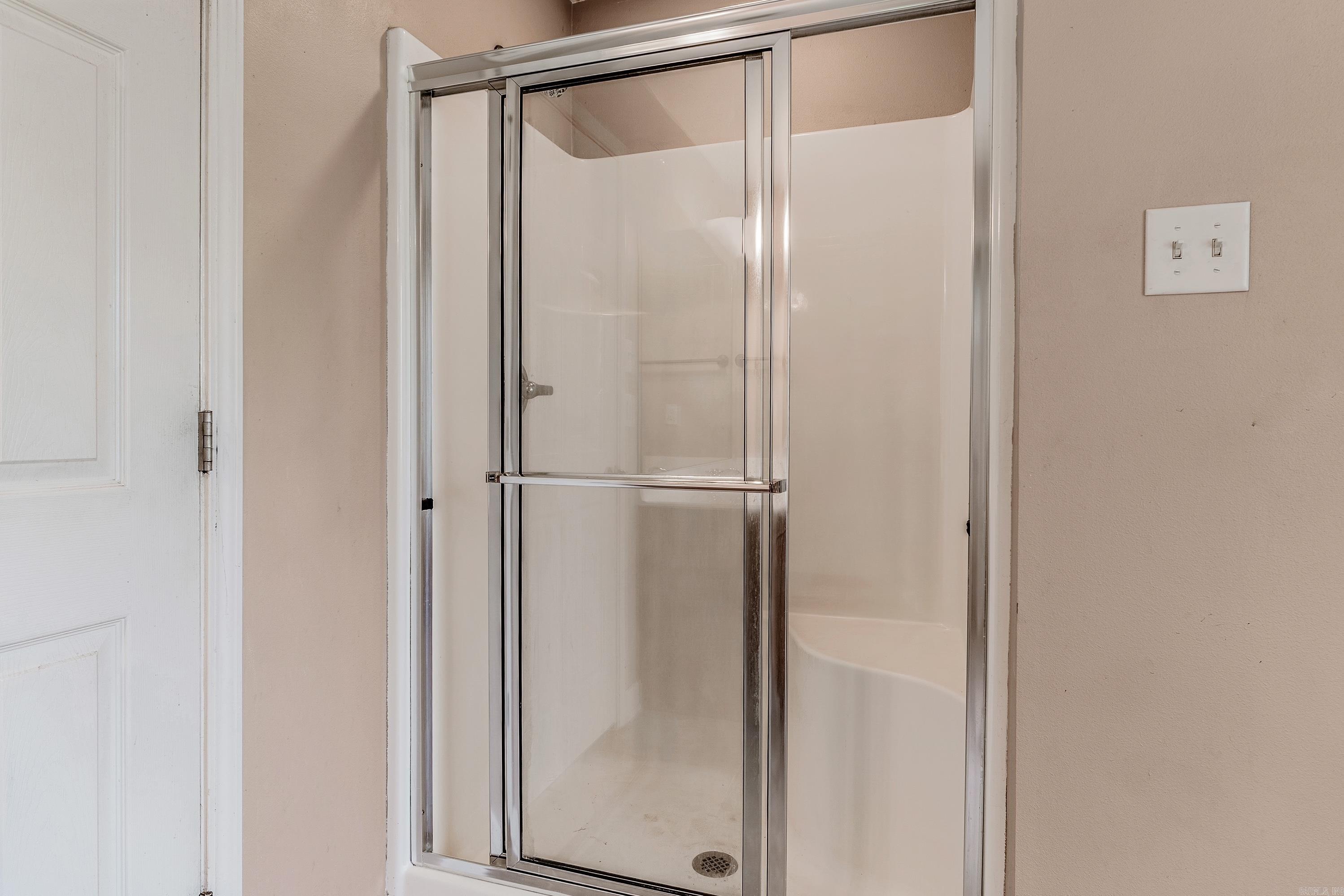 ARNOLDSBURG - Residential