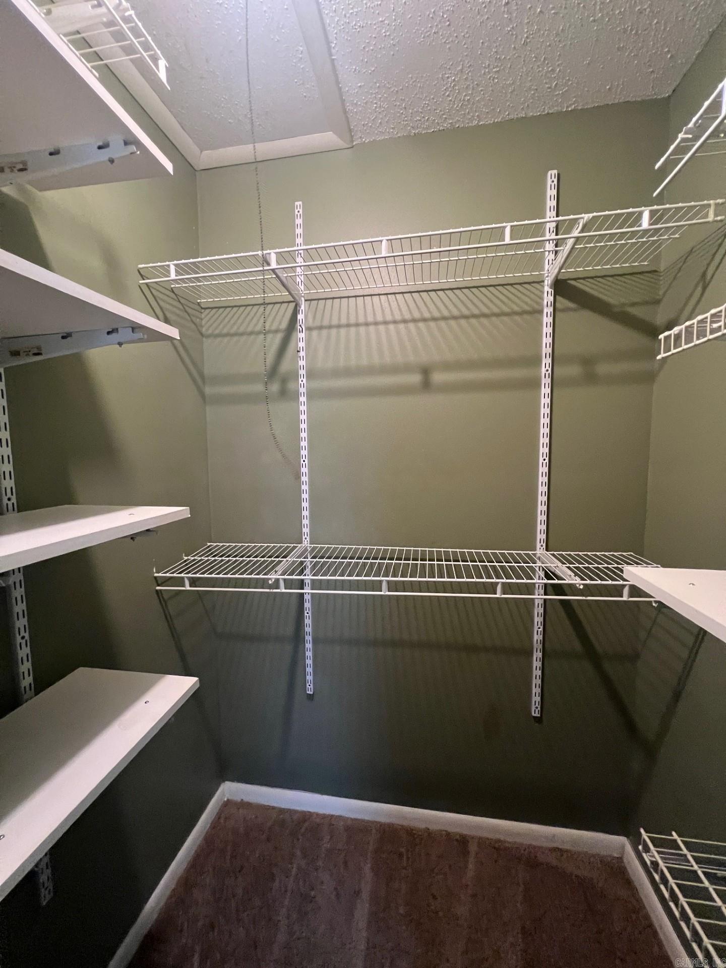 SUNNYMEADE - Residential