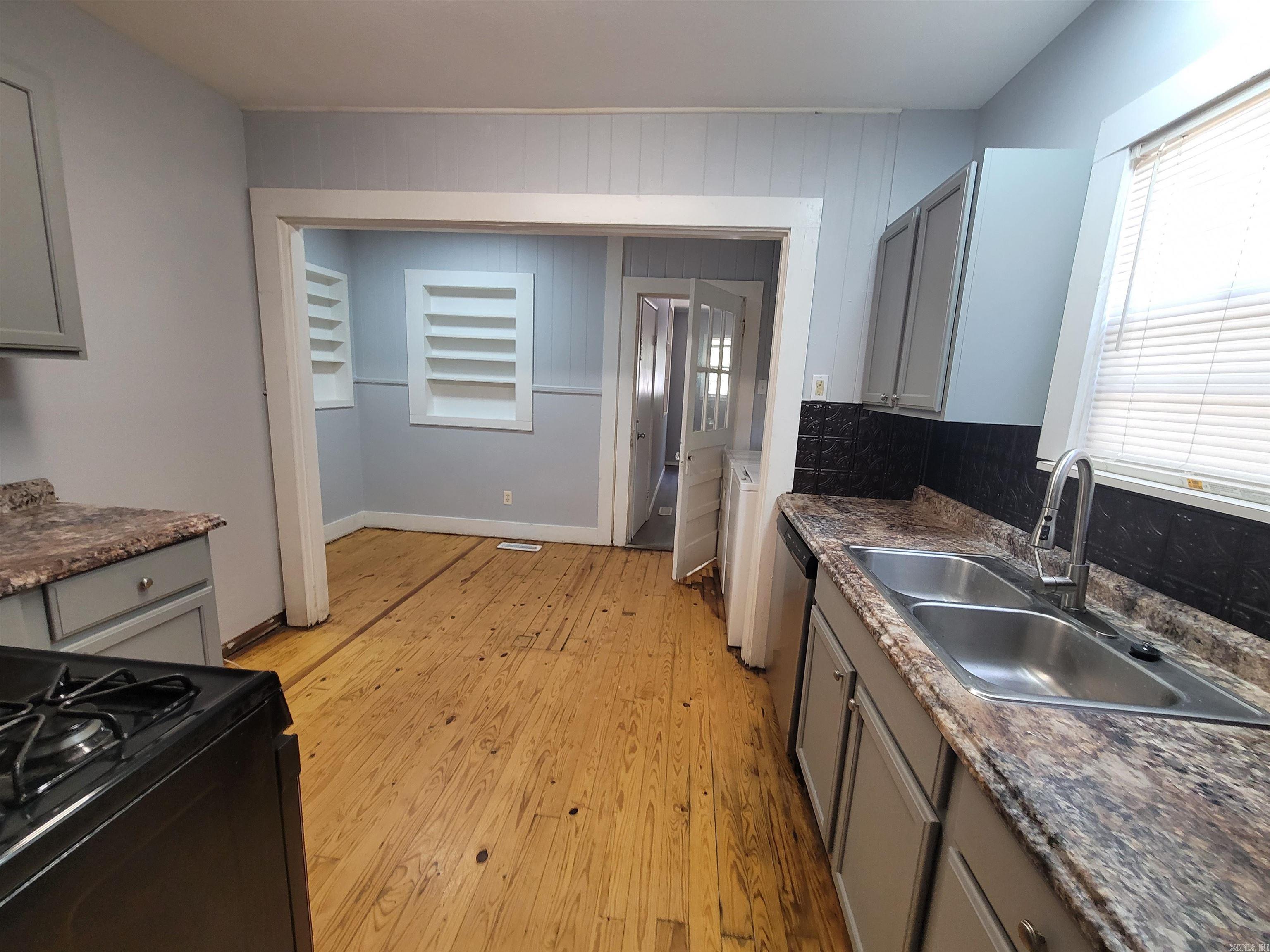 Bayles - Residential Lease