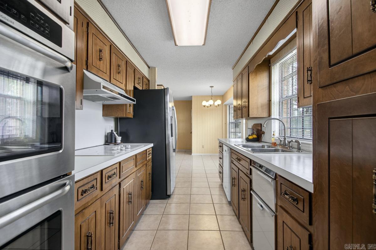 FOXWOOD J - Residential