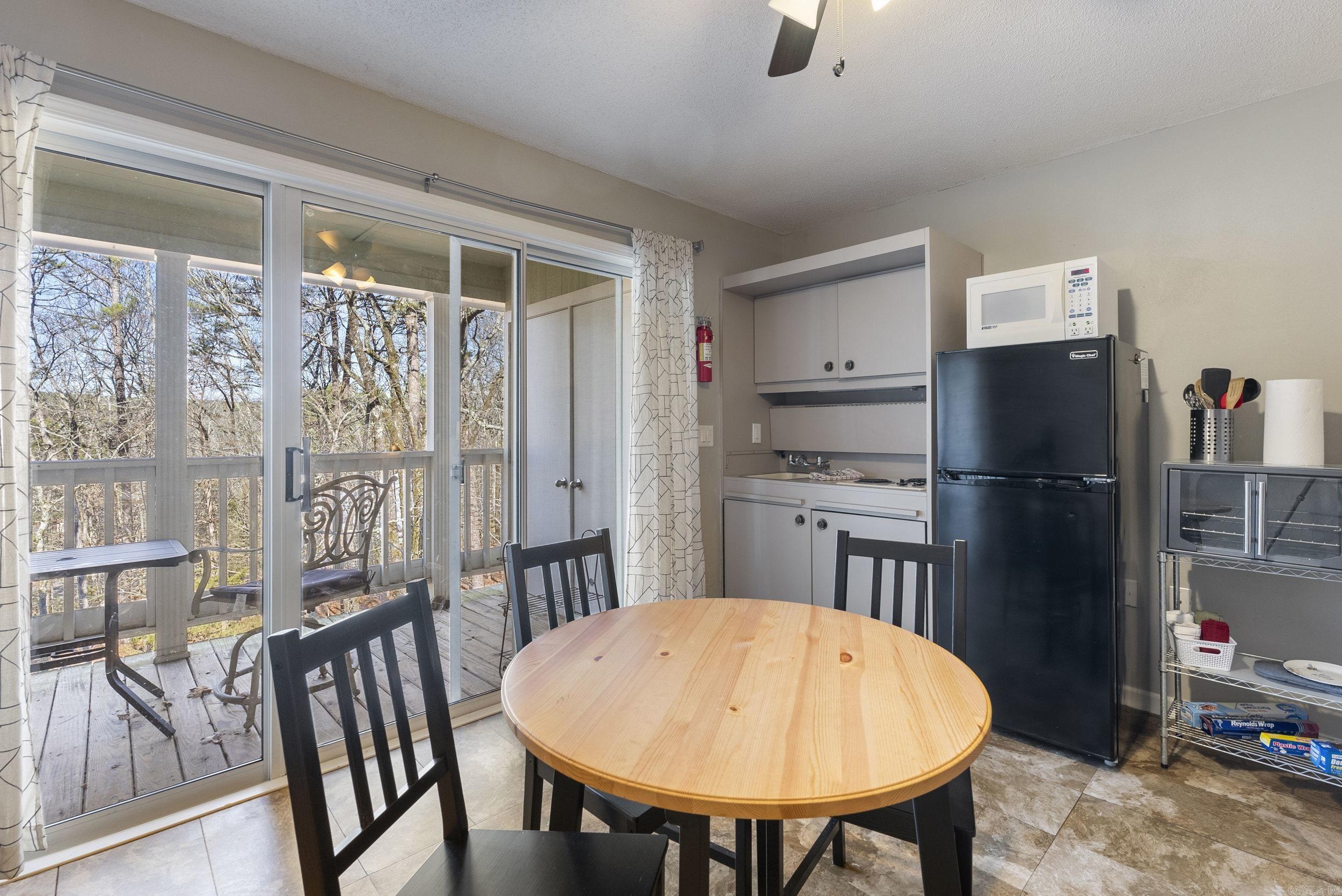SUMMERHILL PLACE CONDOS - Residential