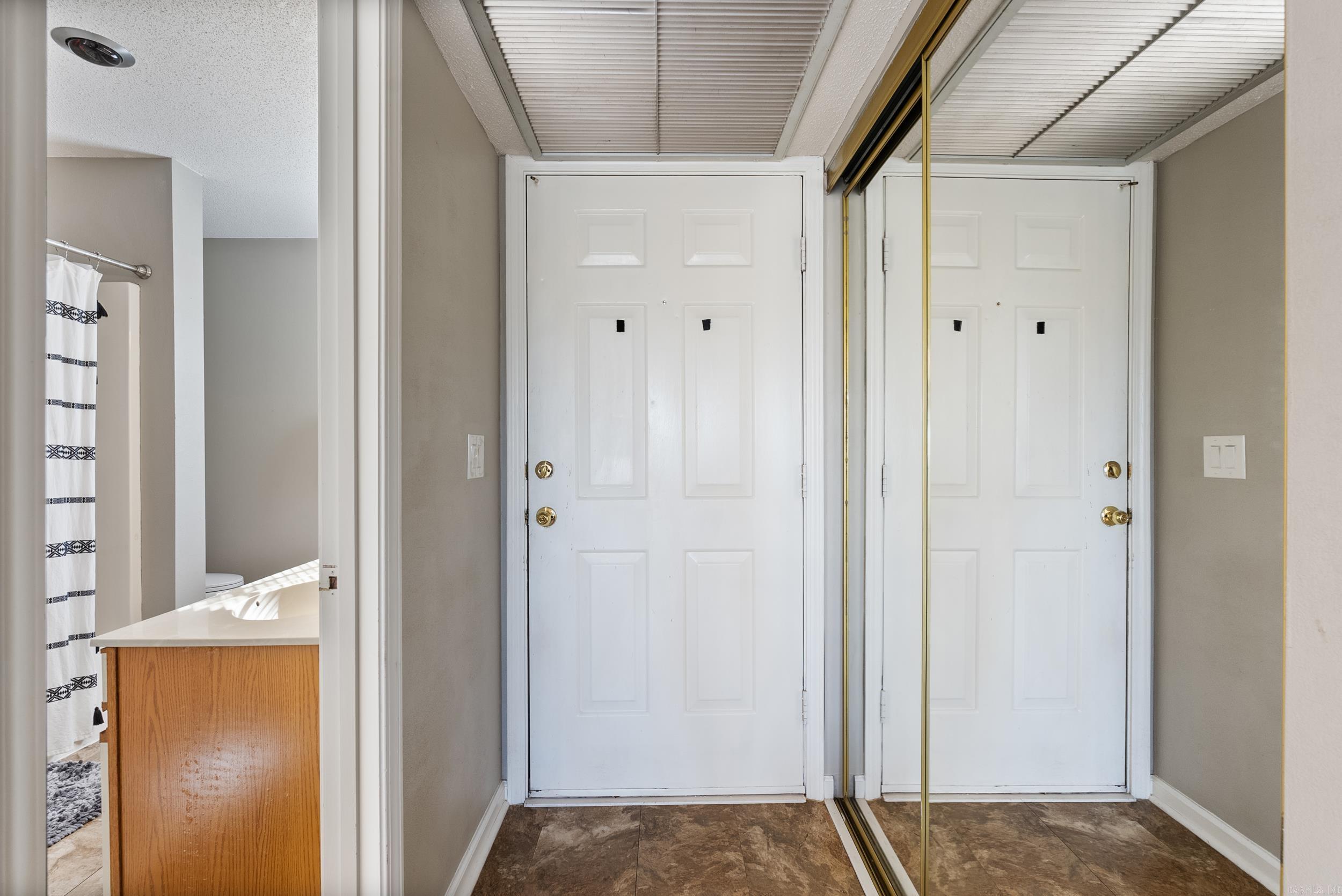 SUMMERHILL PLACE CONDOS - Residential