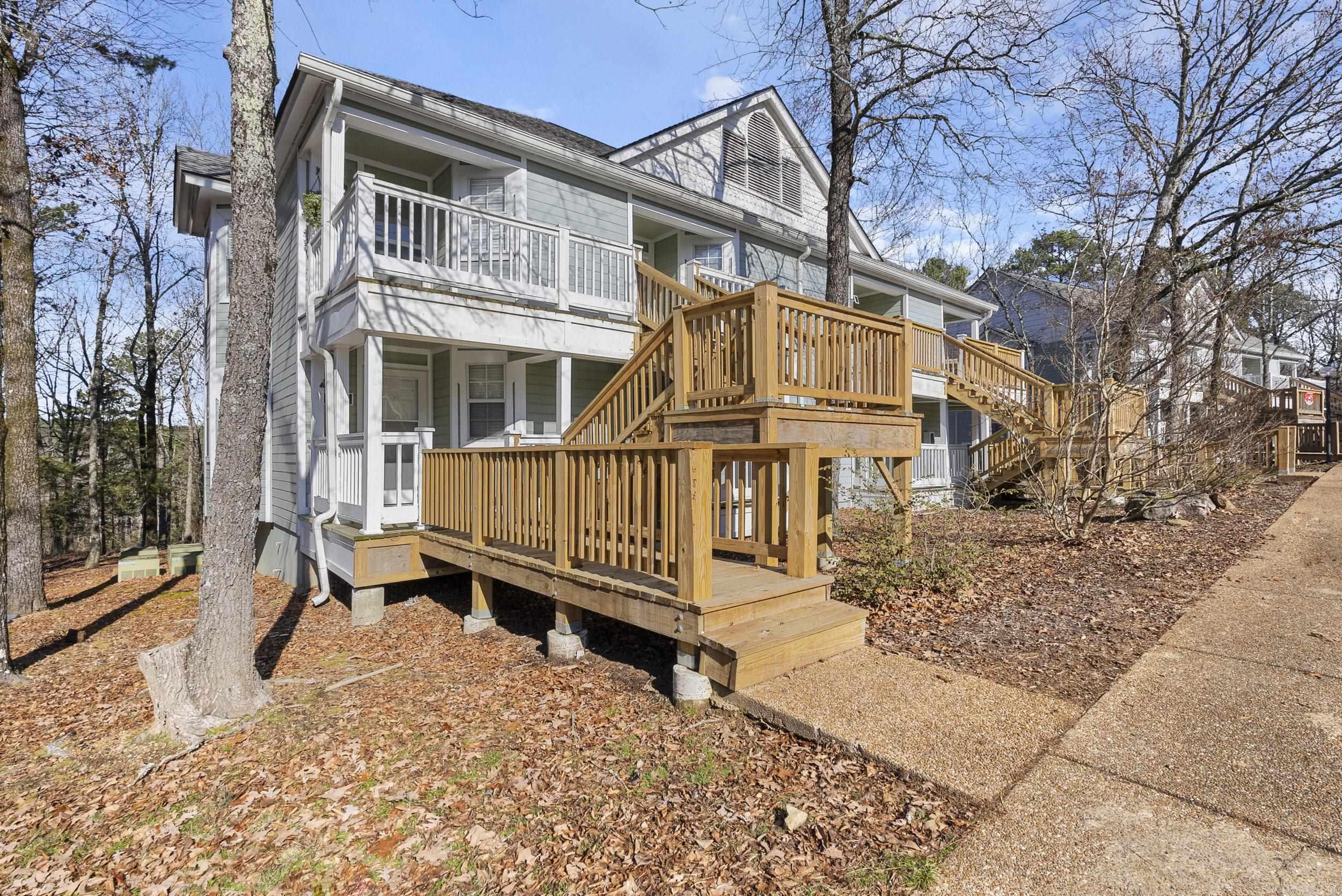 SUMMERHILL PLACE CONDOS - Residential