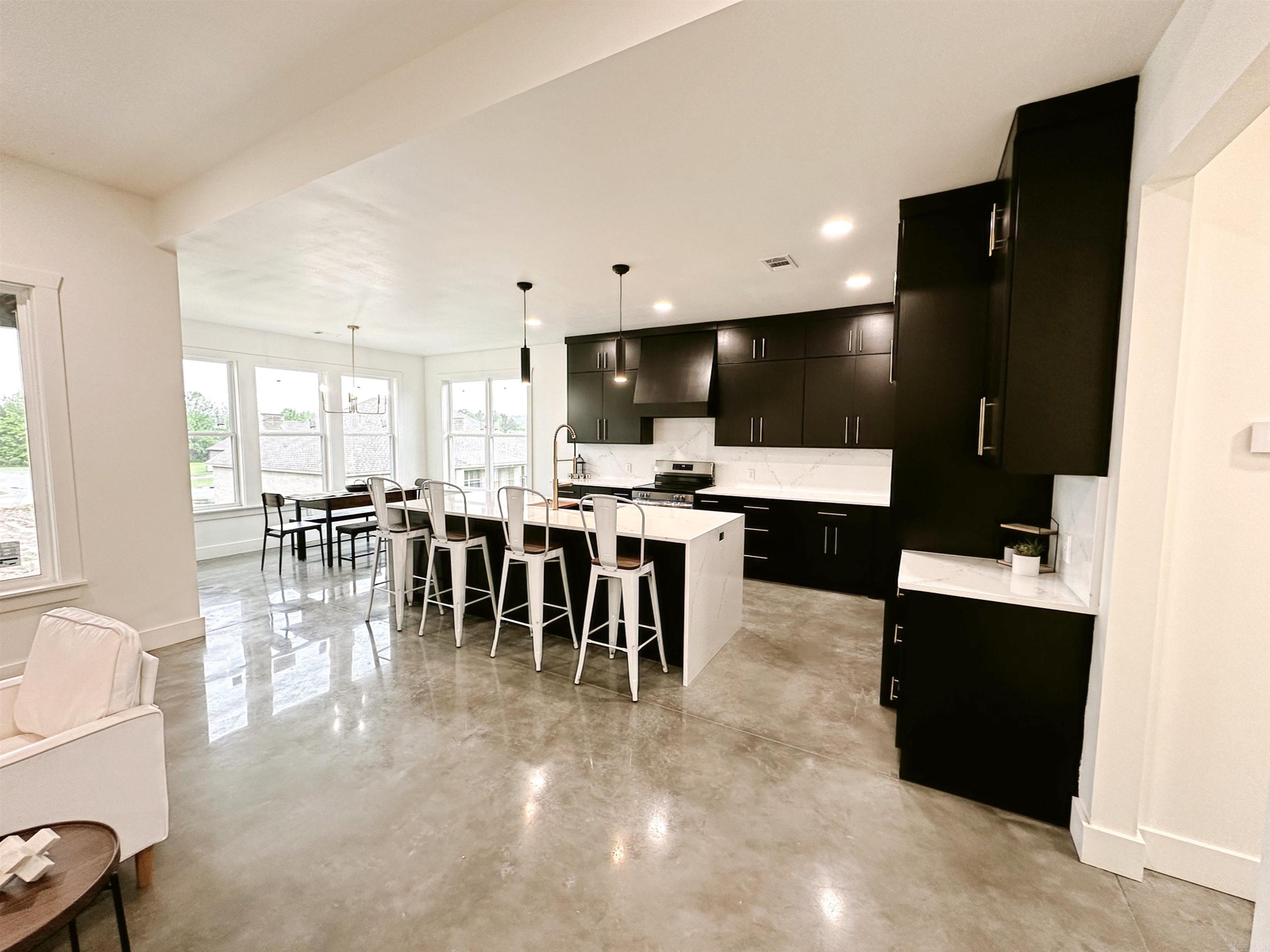 RIDGEWOOD S/D - Residential