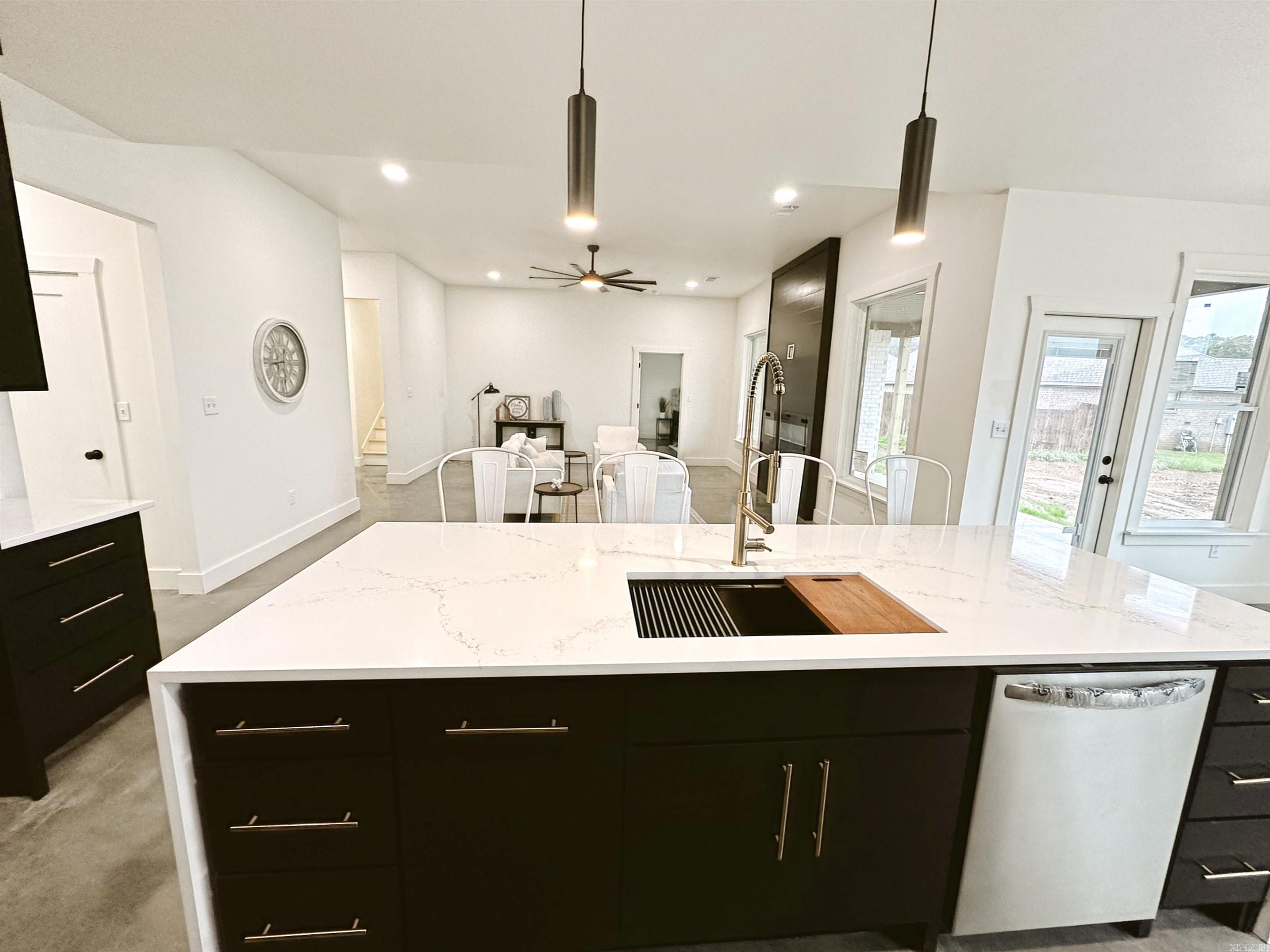 RIDGEWOOD S/D - Residential